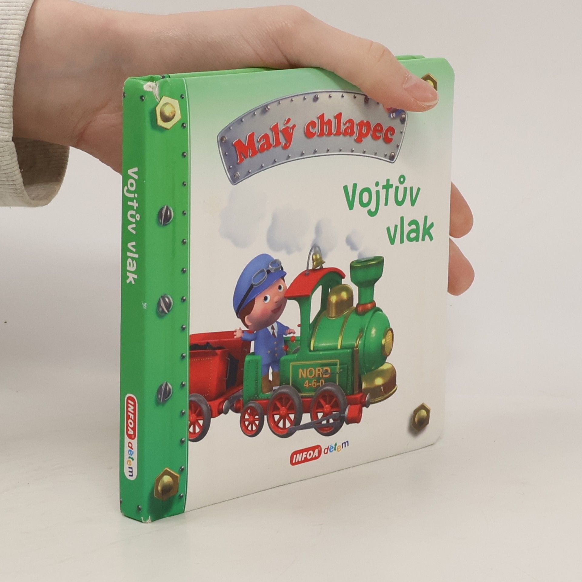 Malý chlapec. Vojtův vlak
