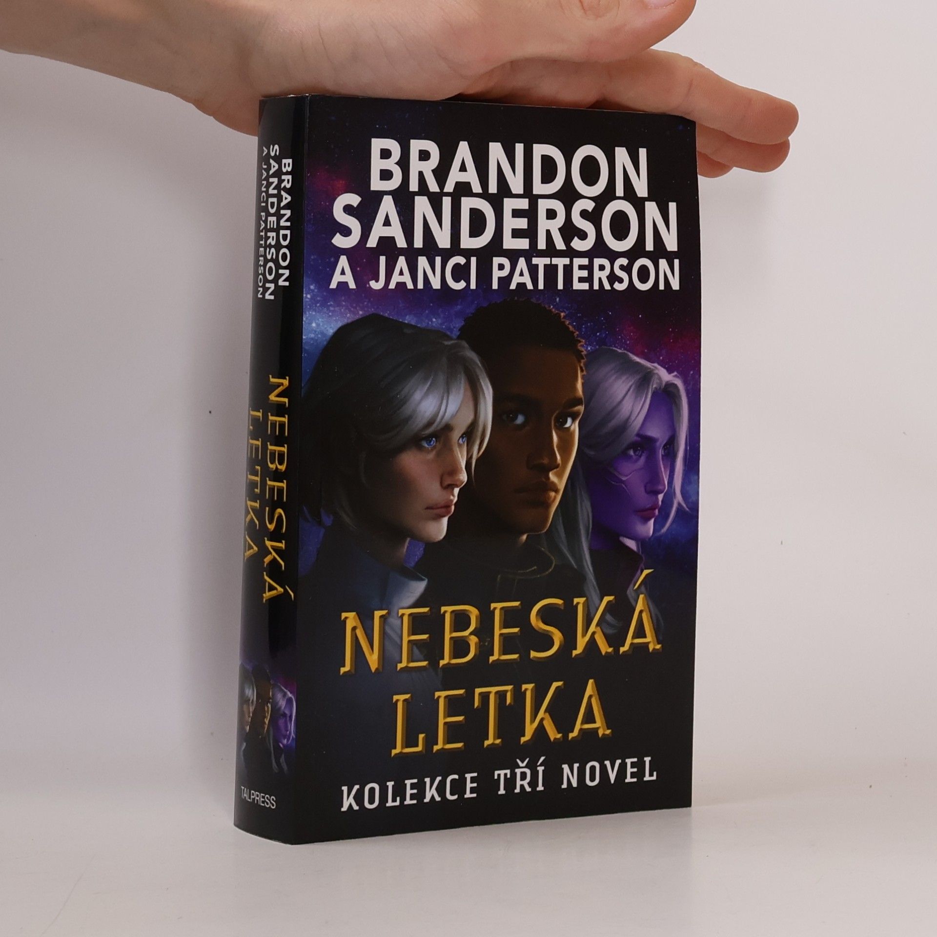 Brandon Sanderson Nebeská letka