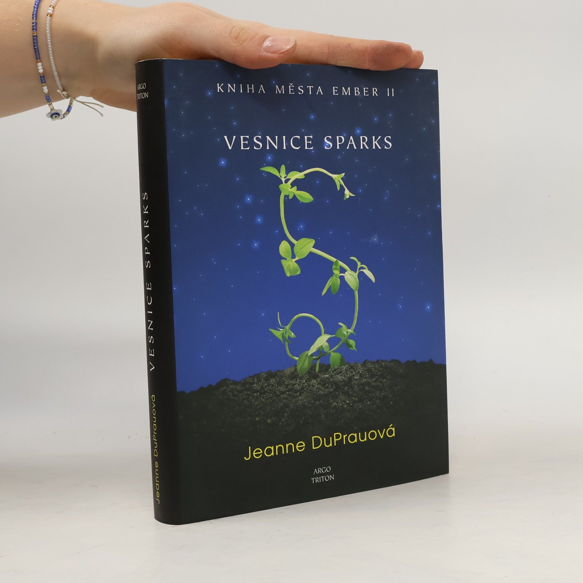 Jeanne DuPrau Vesnice Sparks. Kniha města Ember II