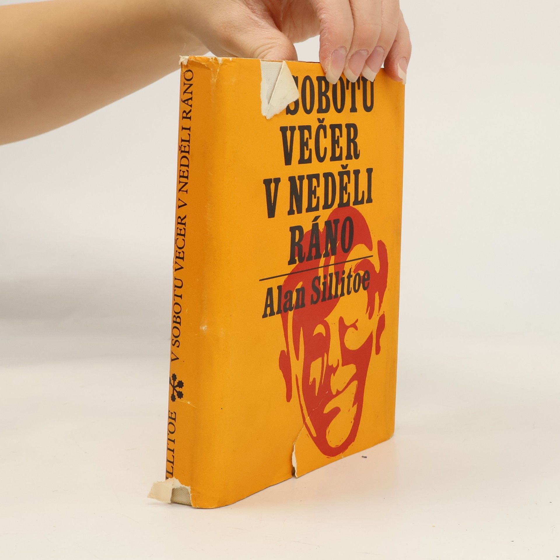 V sobotu večer v neděli ráno