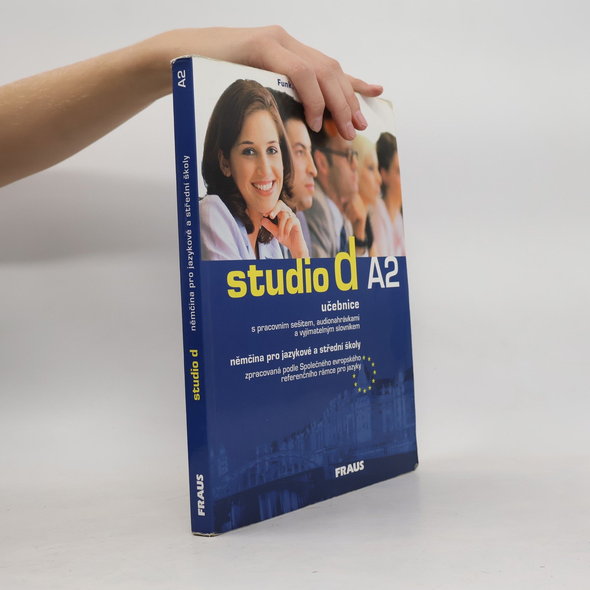 Studio d A2. Učebnice s pracovním sešitem, audionahrávkami a vyjímatelným slovníkem