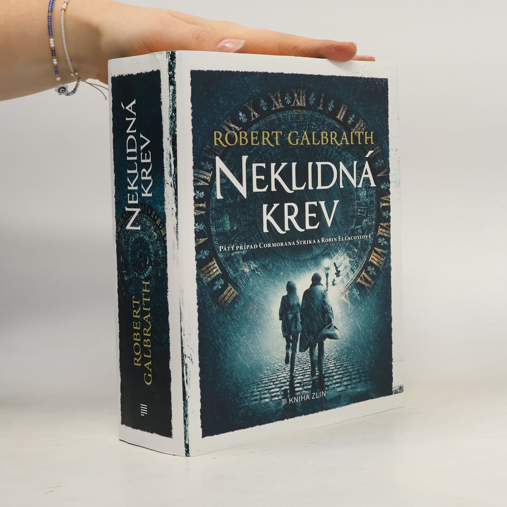 Joanne K. Rowlingová Neklidná krev