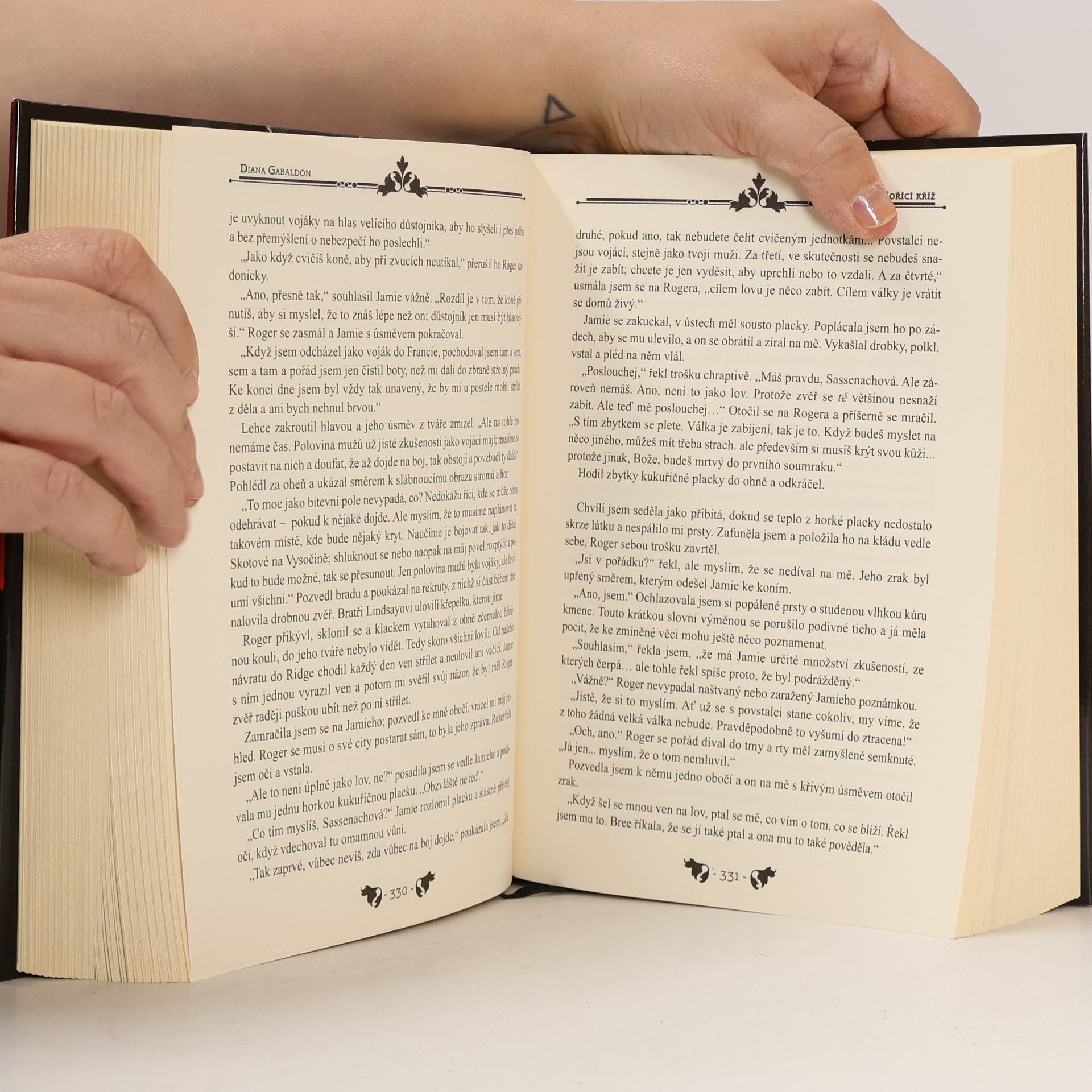 Diana Gabaldon Hořící kříž