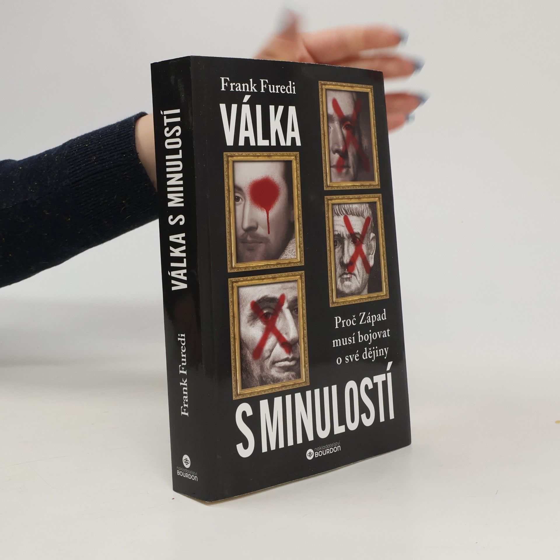 Válka s minulostí
