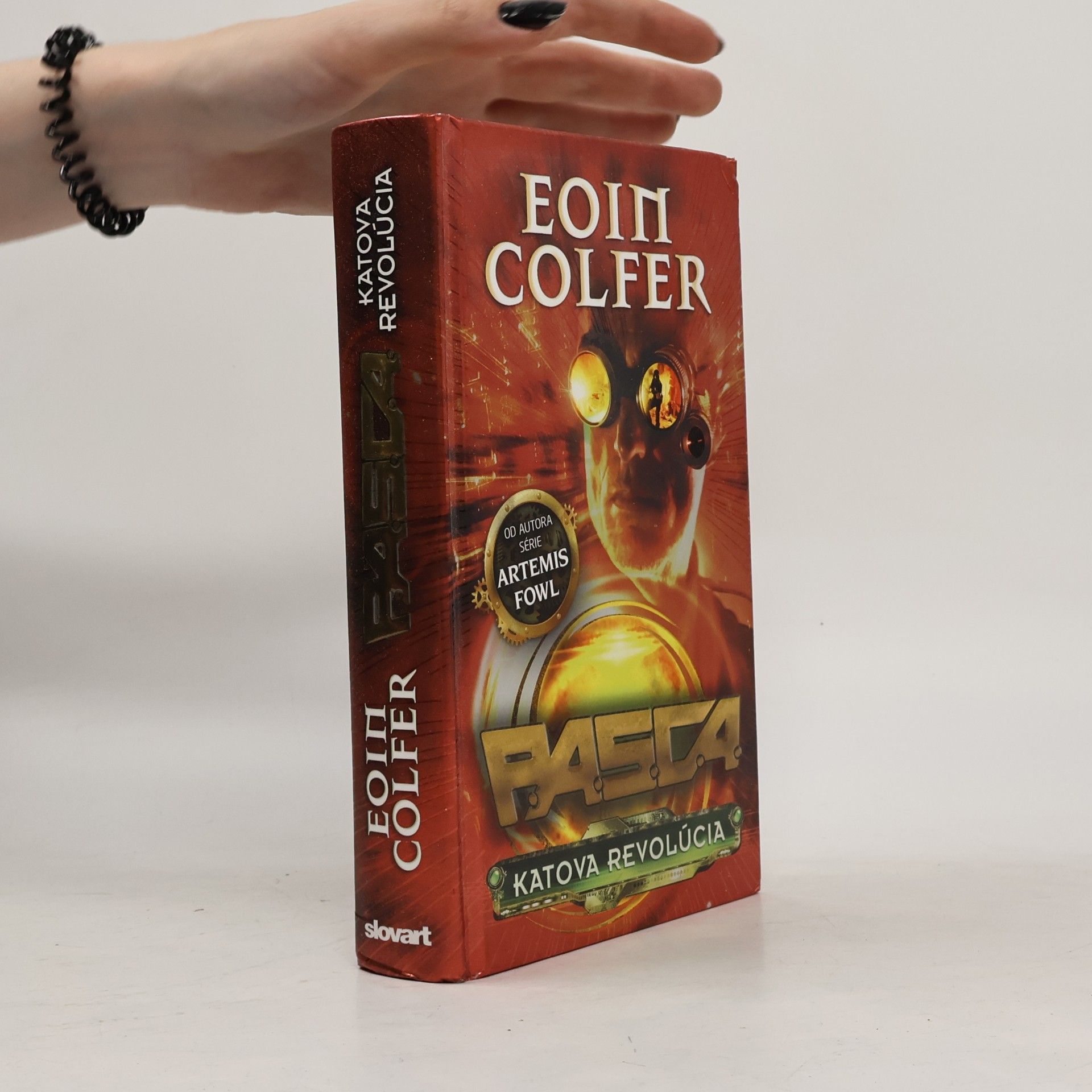 Eoin Colfer Katova revolúcia