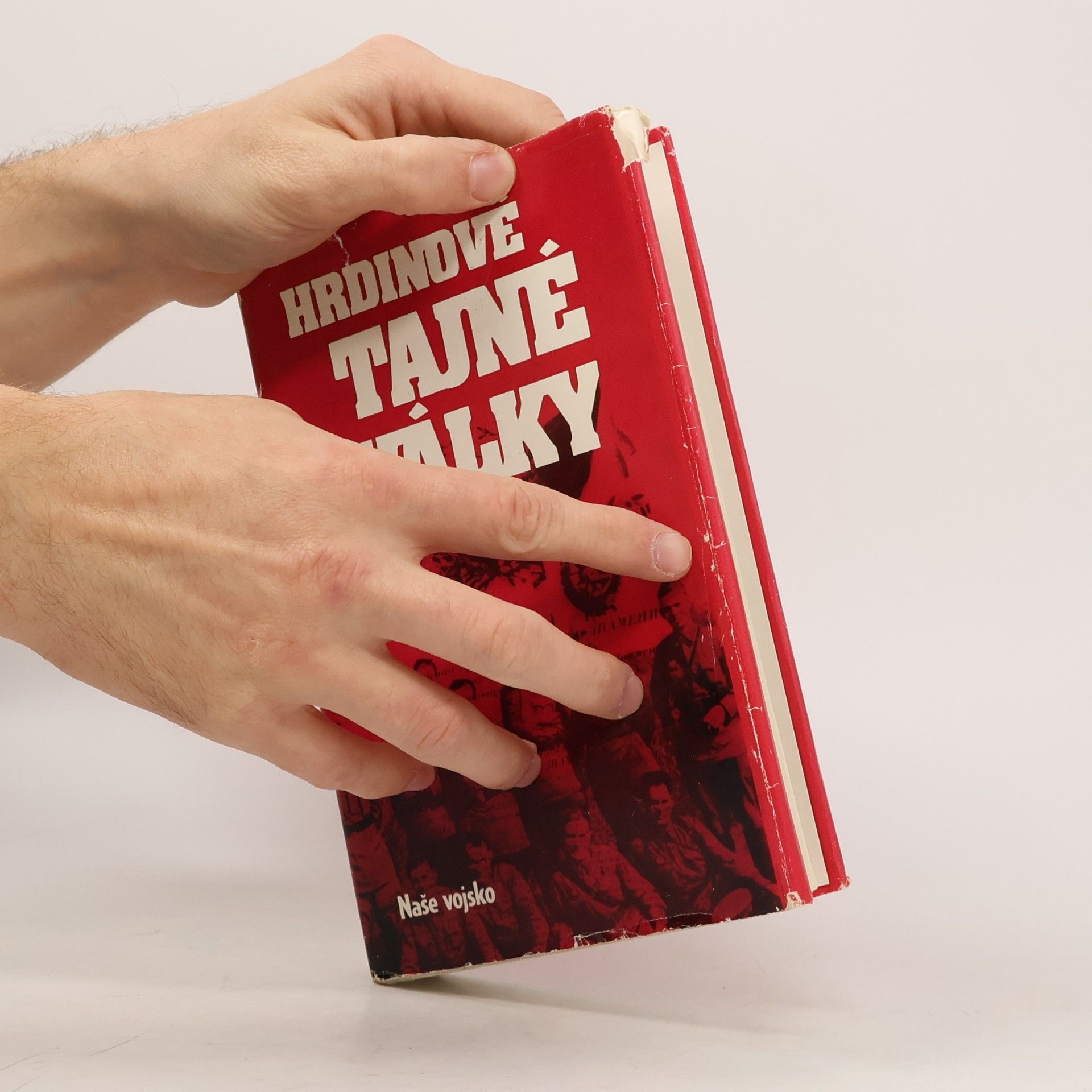 Maxmilián Bezděkovský Hrdinové tajné války