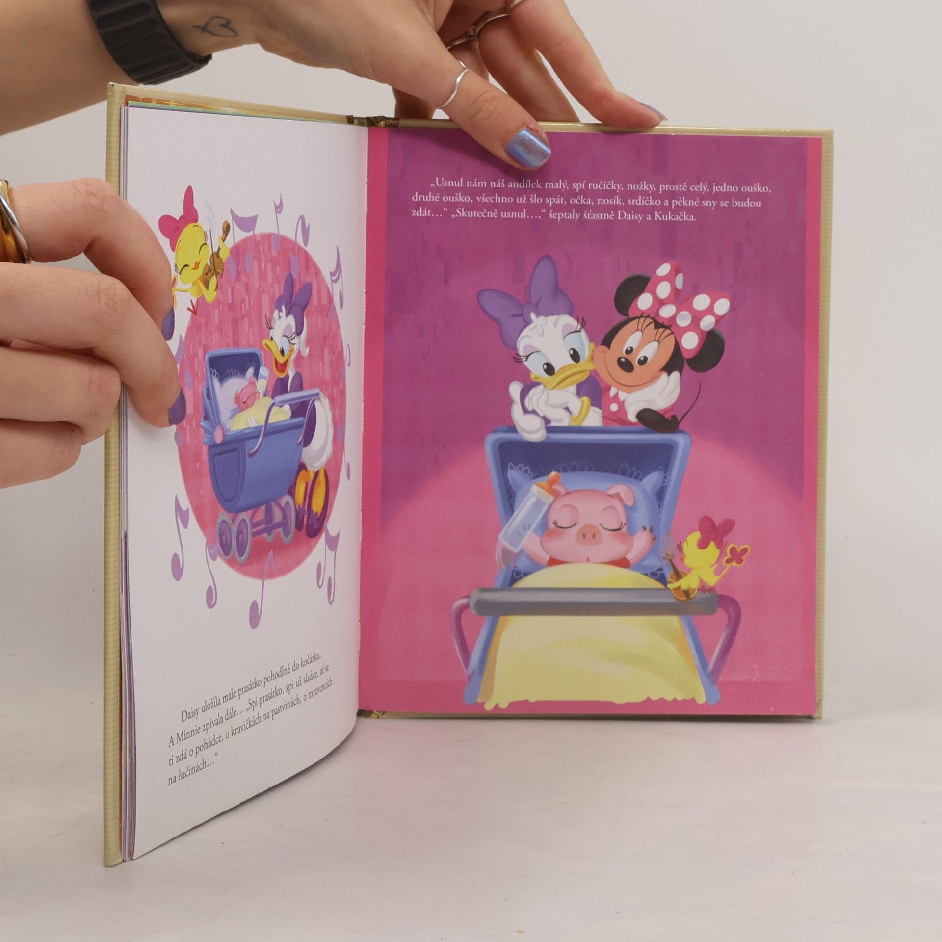 Collectif d'auteurs Zlatá sbírka pohádek 26. Minnie Mouse a malé prasátko
