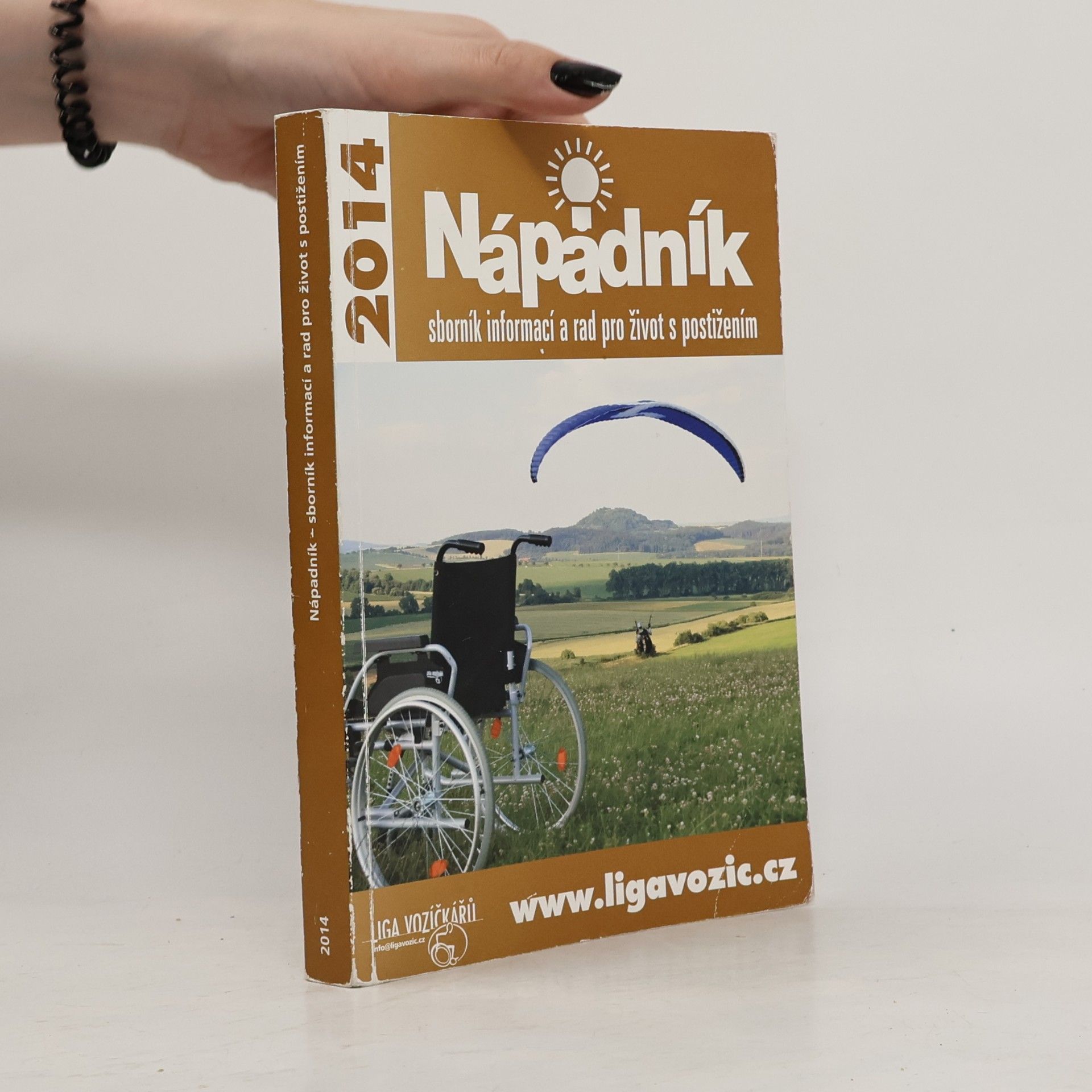 Autorenkollektiv Nápadník. Sborník informací a rad pro život s postižením. 2014