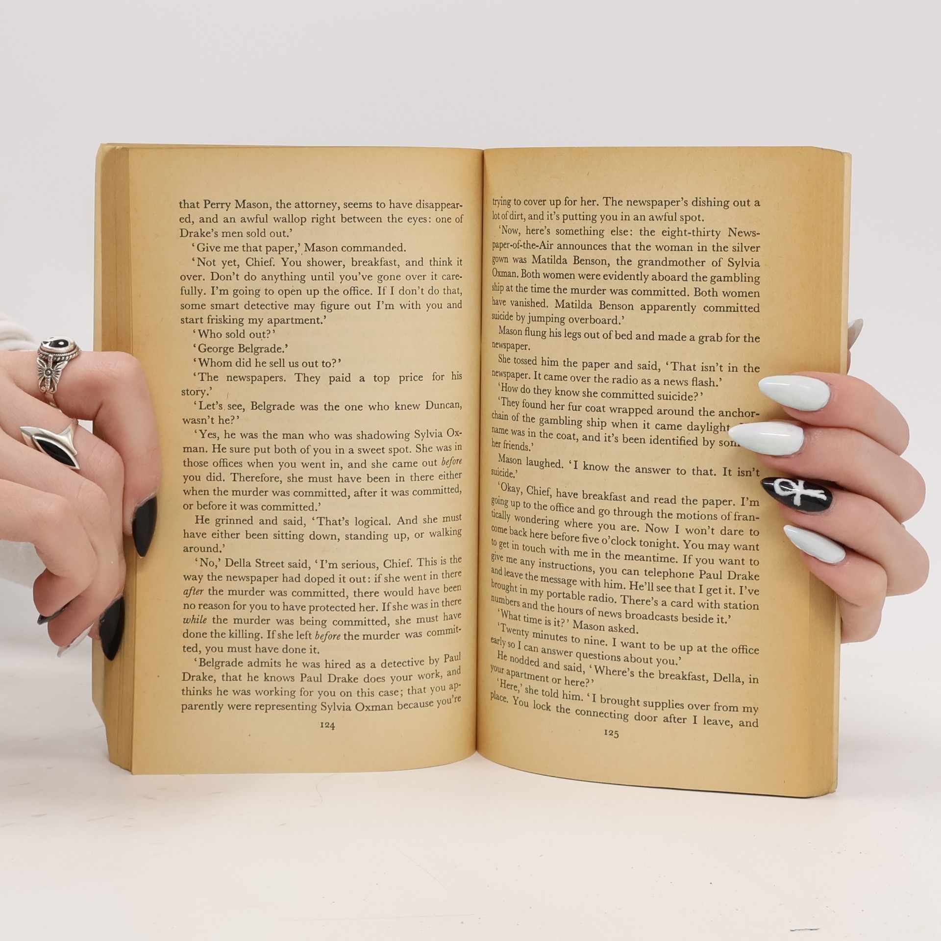 Erle Stanley Gardner The Case of the Dangerous Dowager