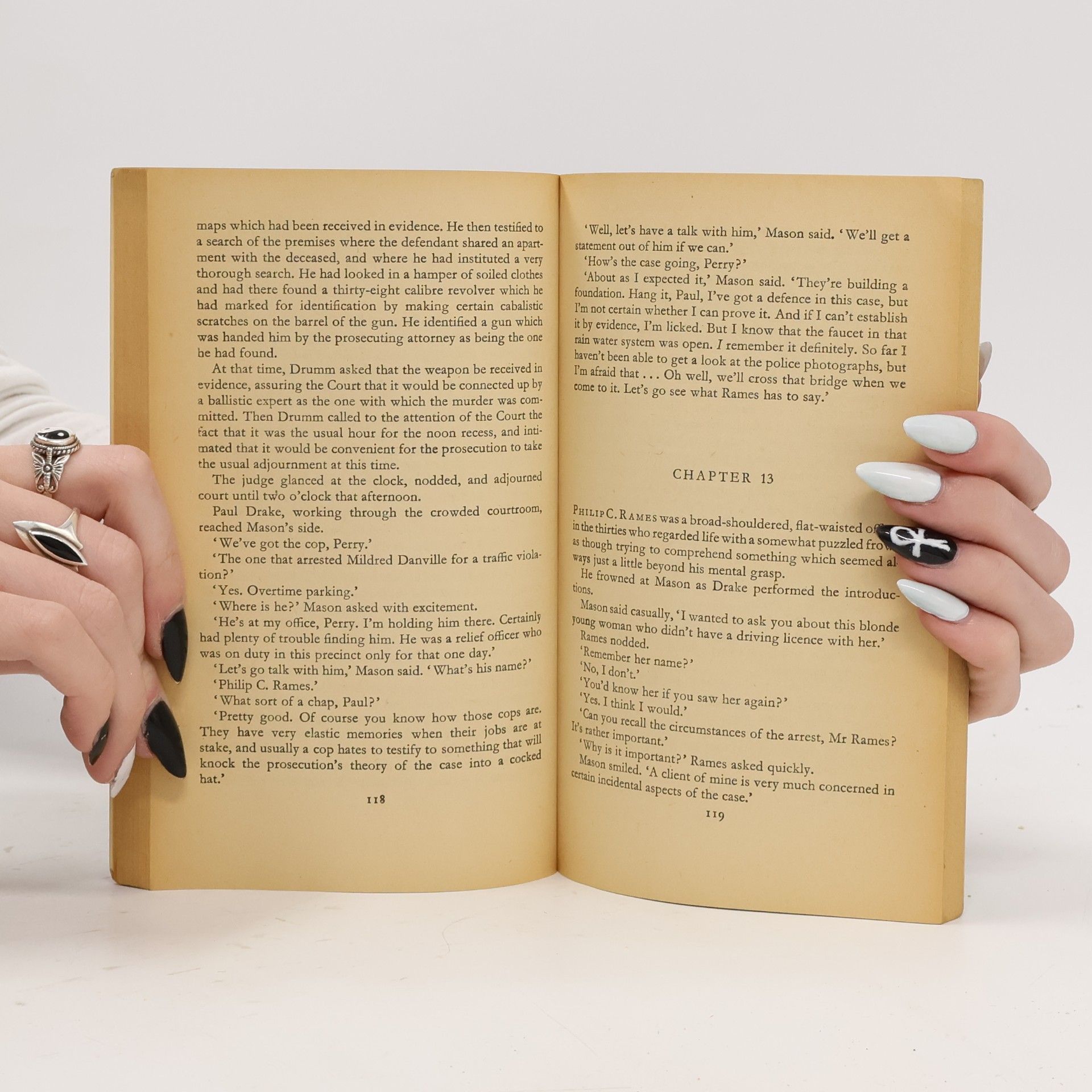 Erle Stanley Gardner The Case of the Black-Eyed Blonde