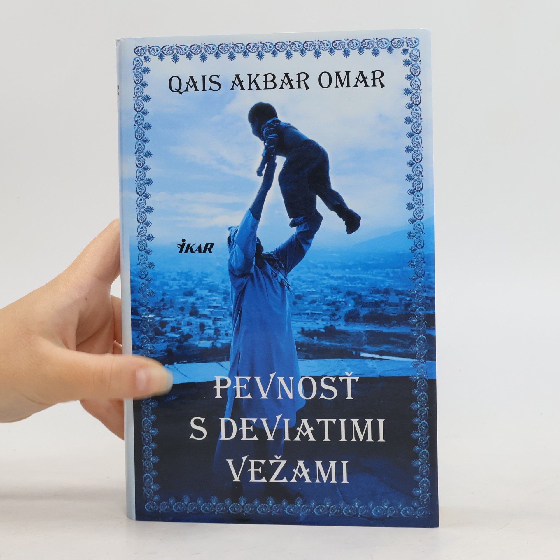 Qais Akbar Omar Pevnosť s deviatimi vežami