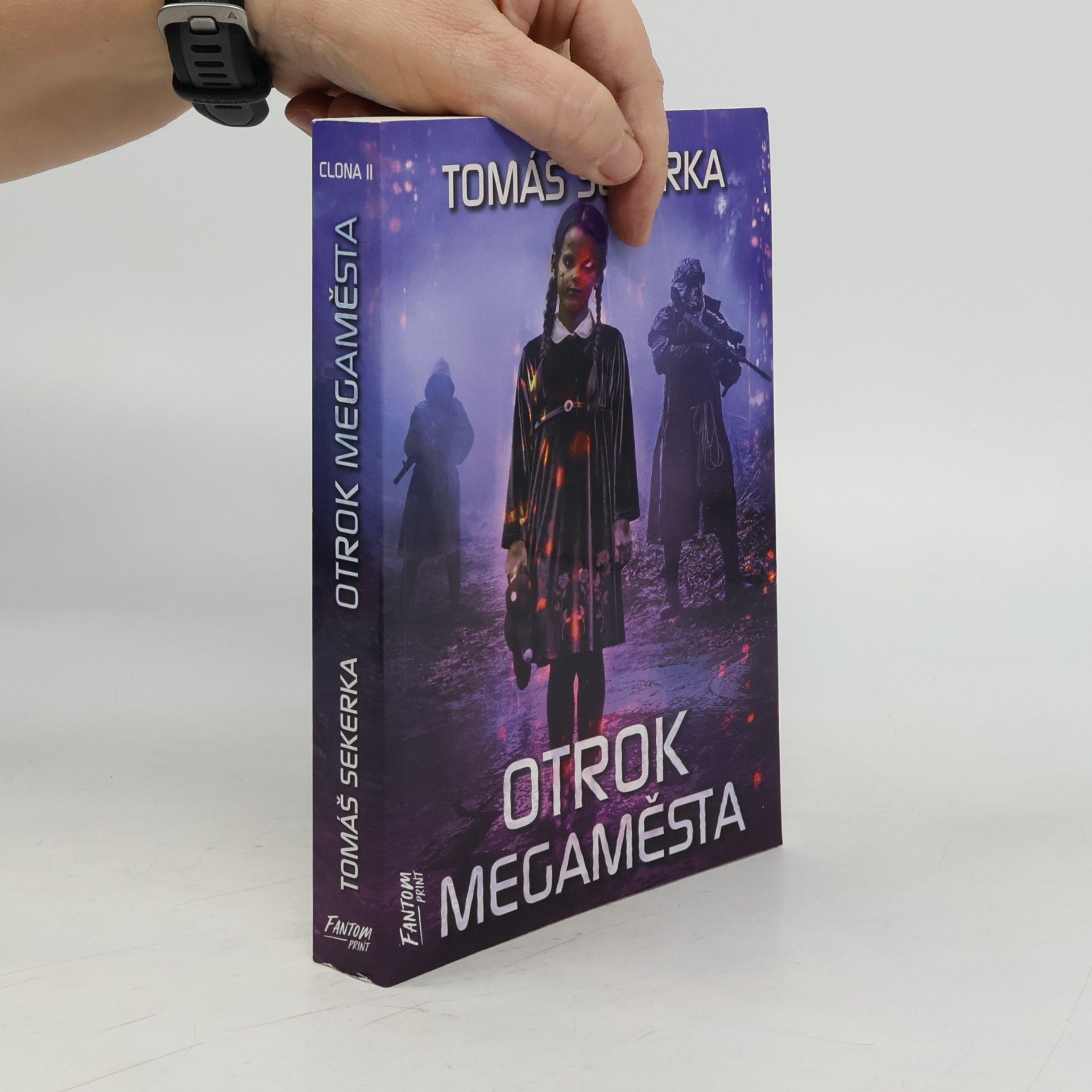 Clona. II, Otrok megaměsta