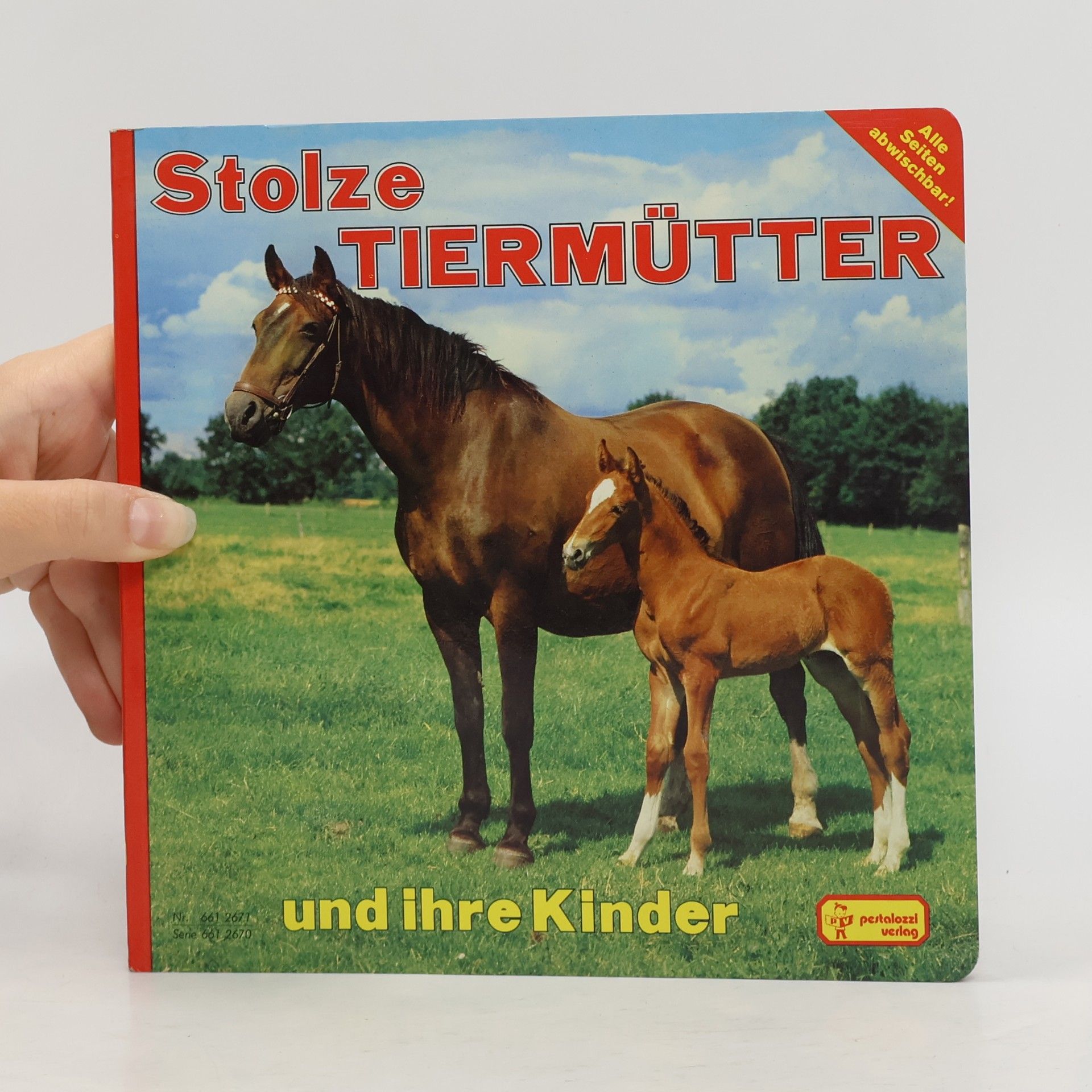 Stolze Tiermütter und ihre Kinder