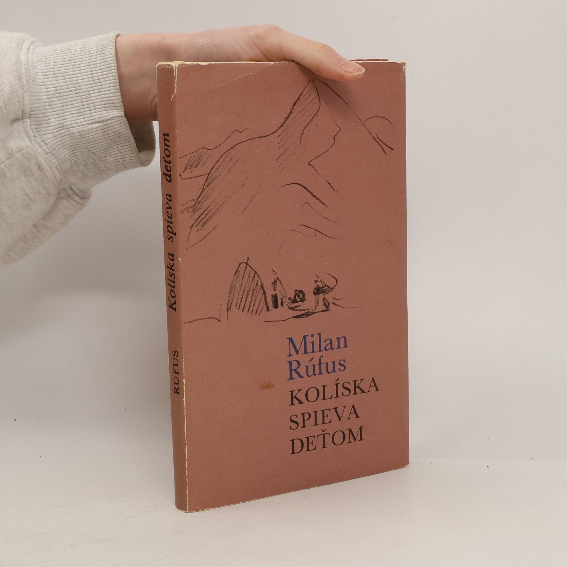 Kolíska spieva deťom