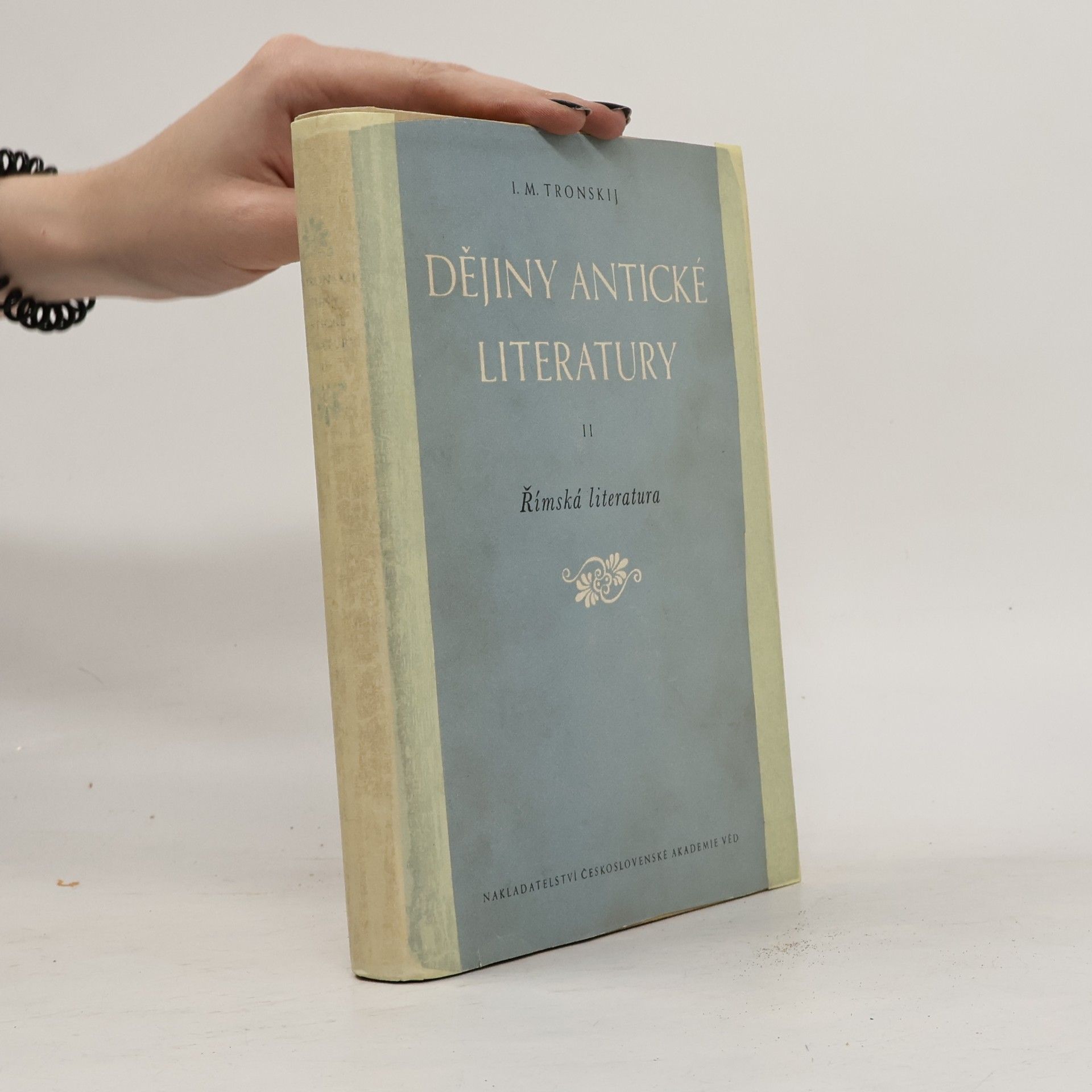 I. M. Tronskij Dějiny antické literatury II - Římská literatura (Ocpl, 304 s.)