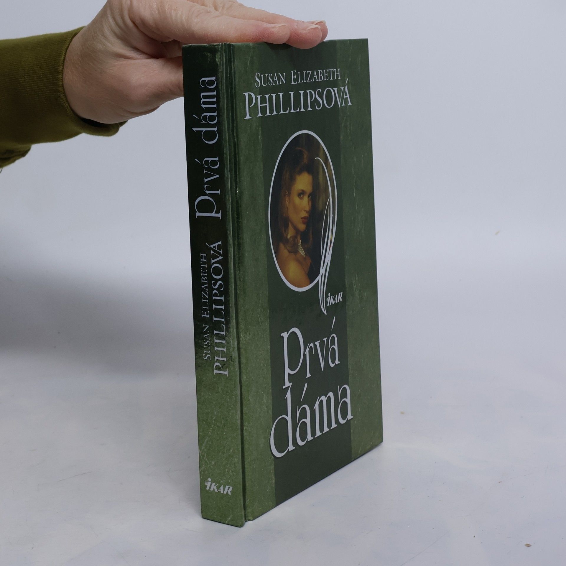Susan Elizabeth Phillips Prvá dáma