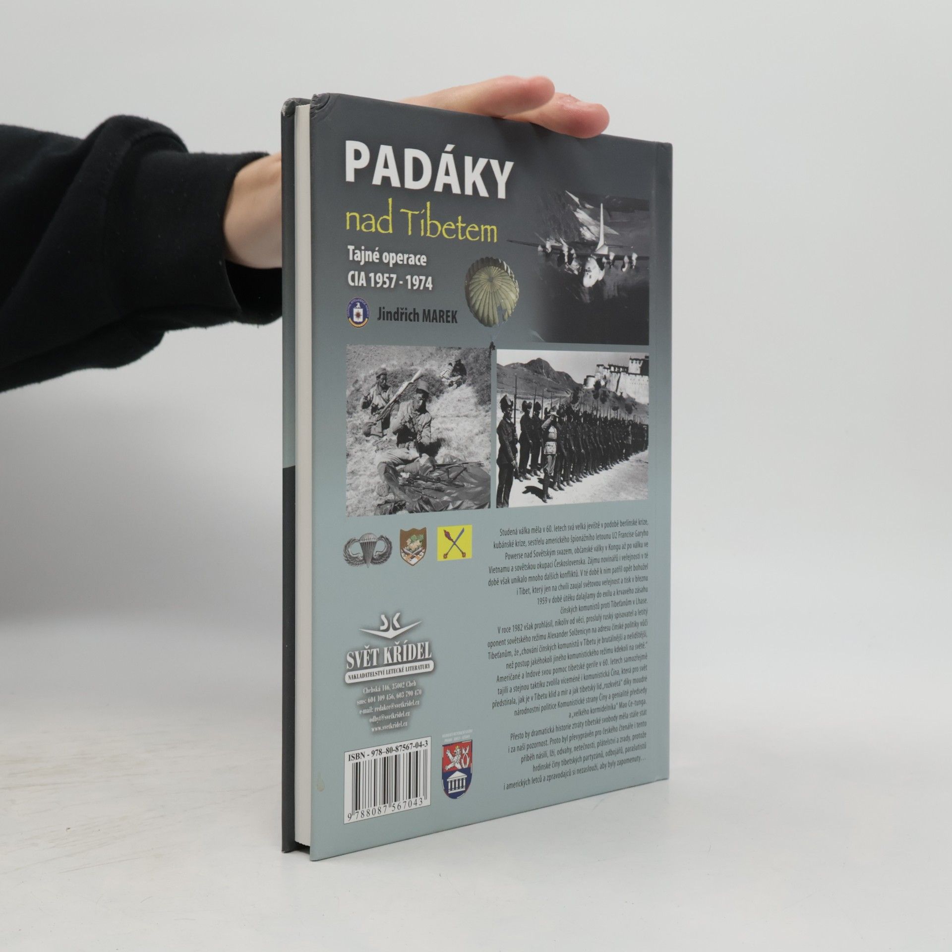 Jindřich Marek Padáky nad Tibetem