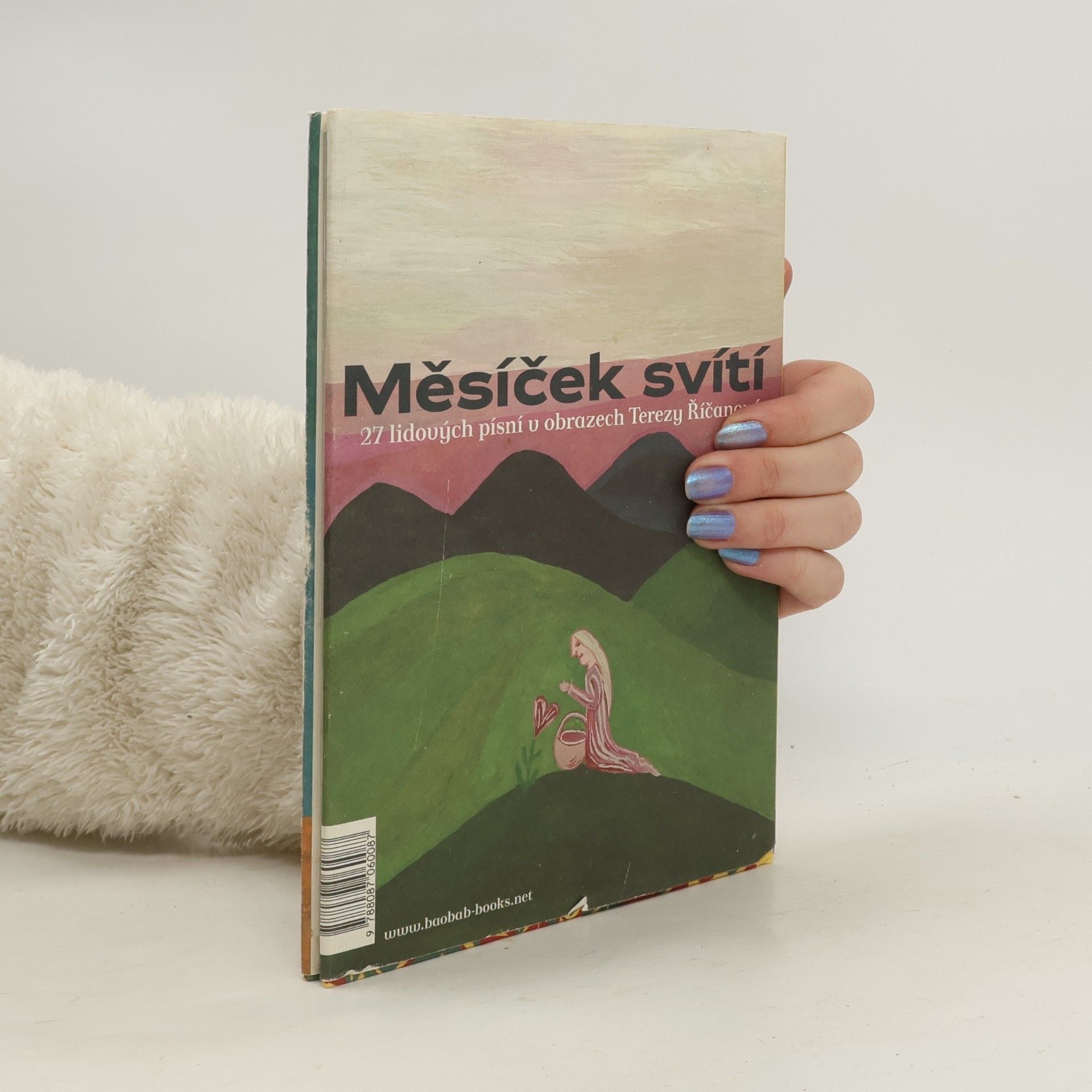 Tereza Říčanová Měsíček svítí. 27 lidových písní v obrazech Terezy Říčanové