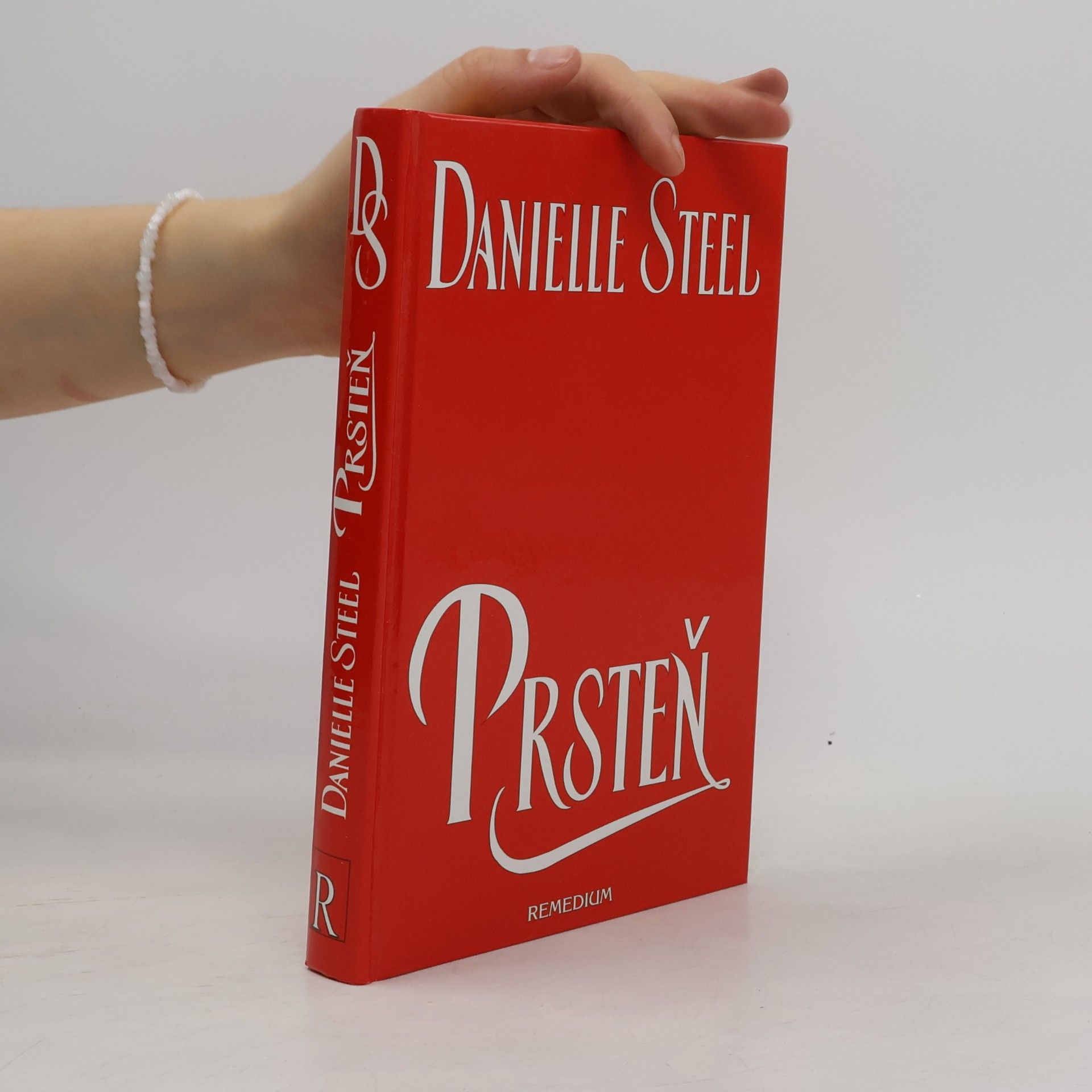 Danielle Steelová Prsteň