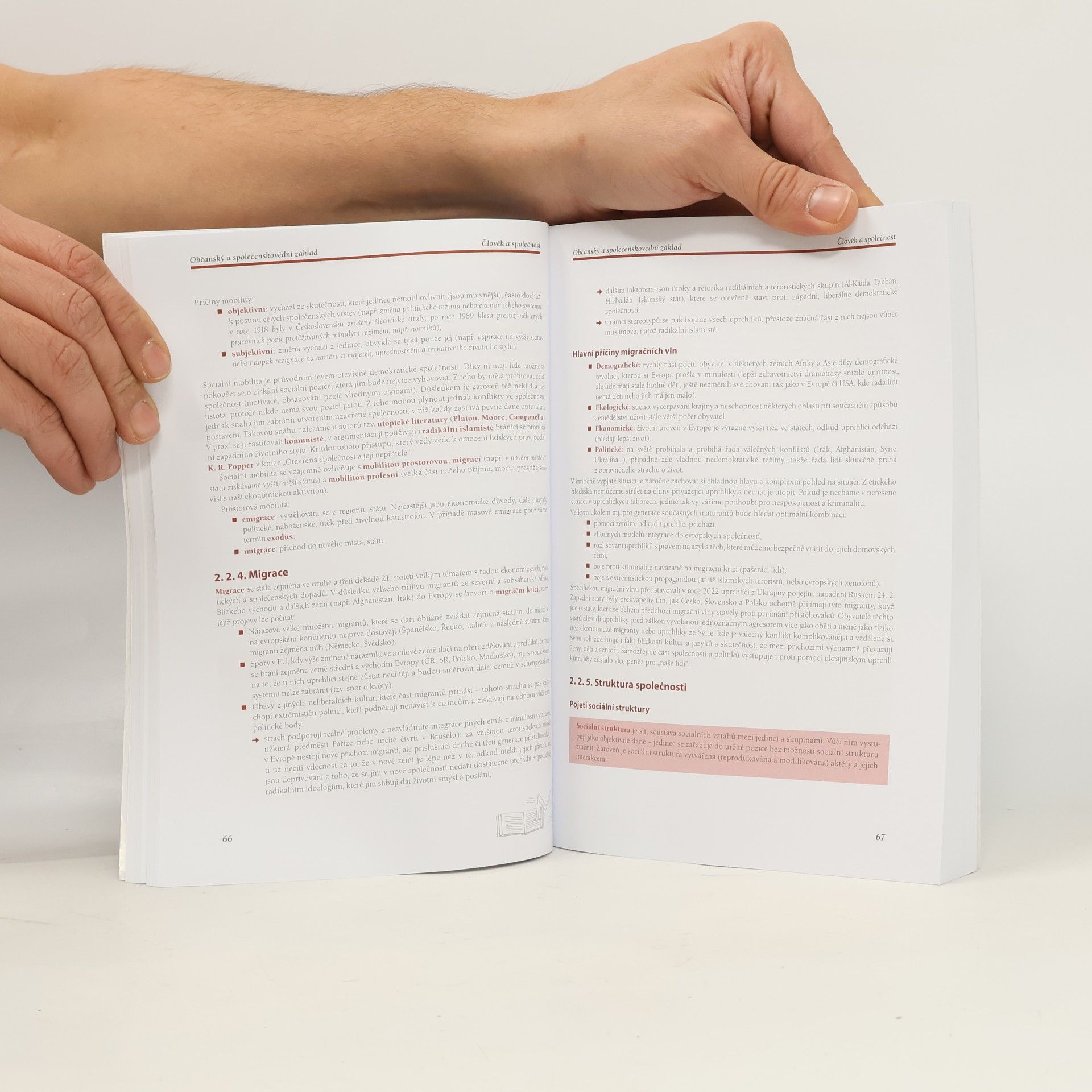 Autores varios Občanský a společenskovědní základ