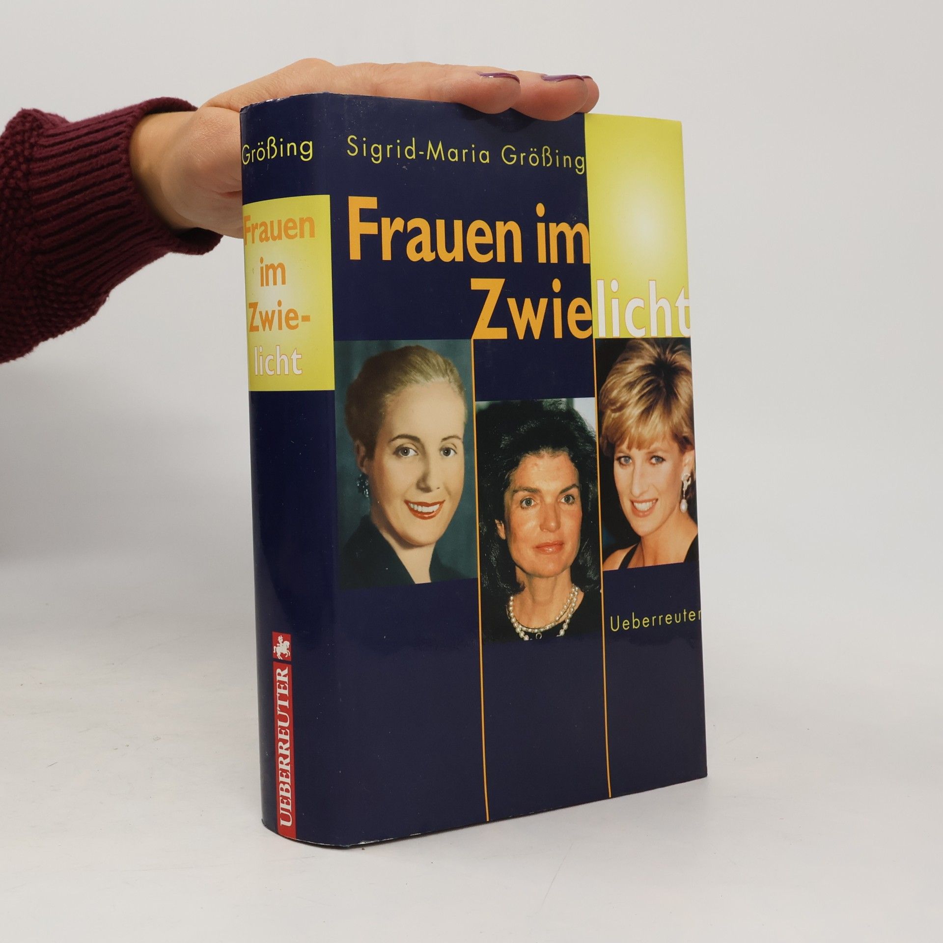 Frauen im Zwielicht