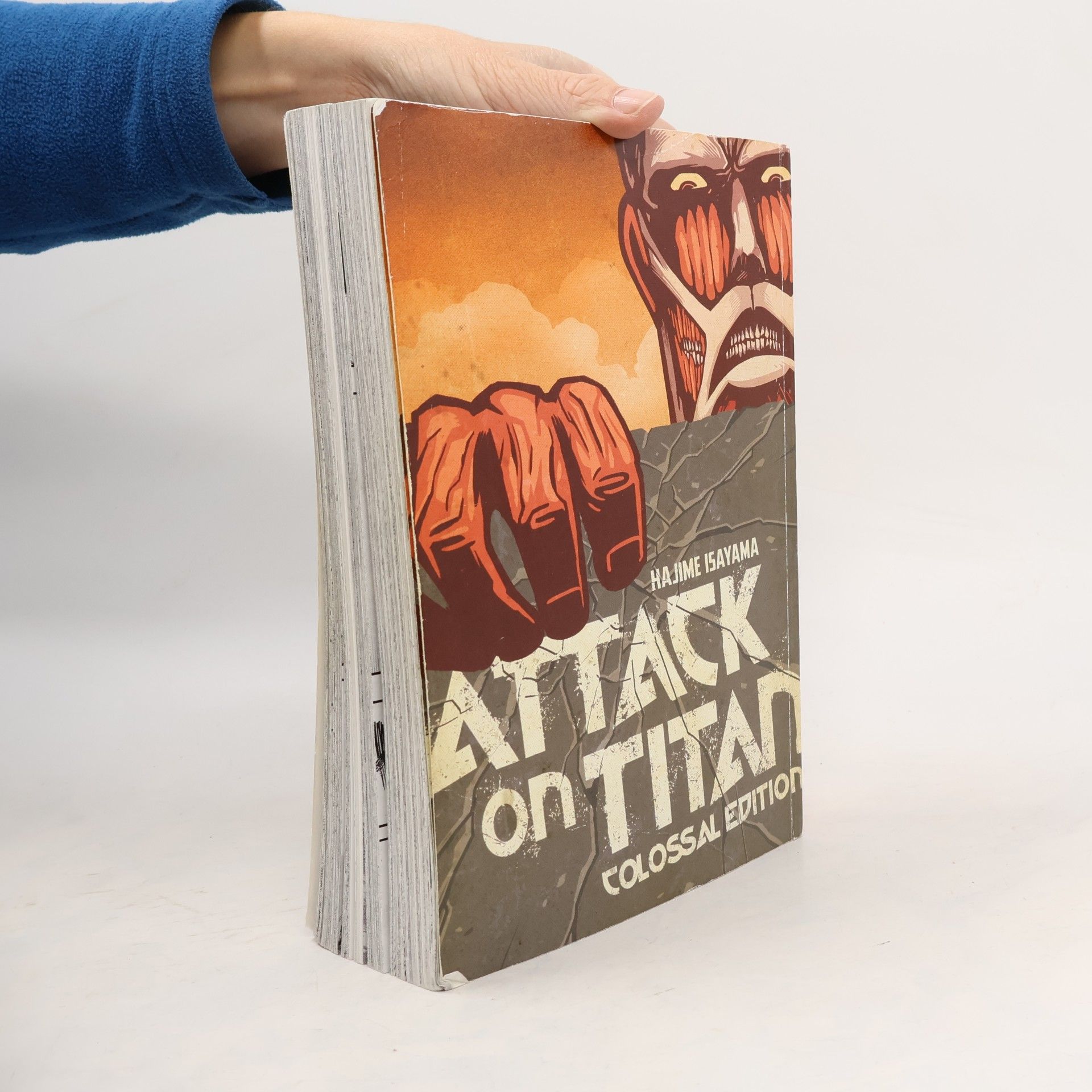 Attack On Titan: Colossal Edition 1