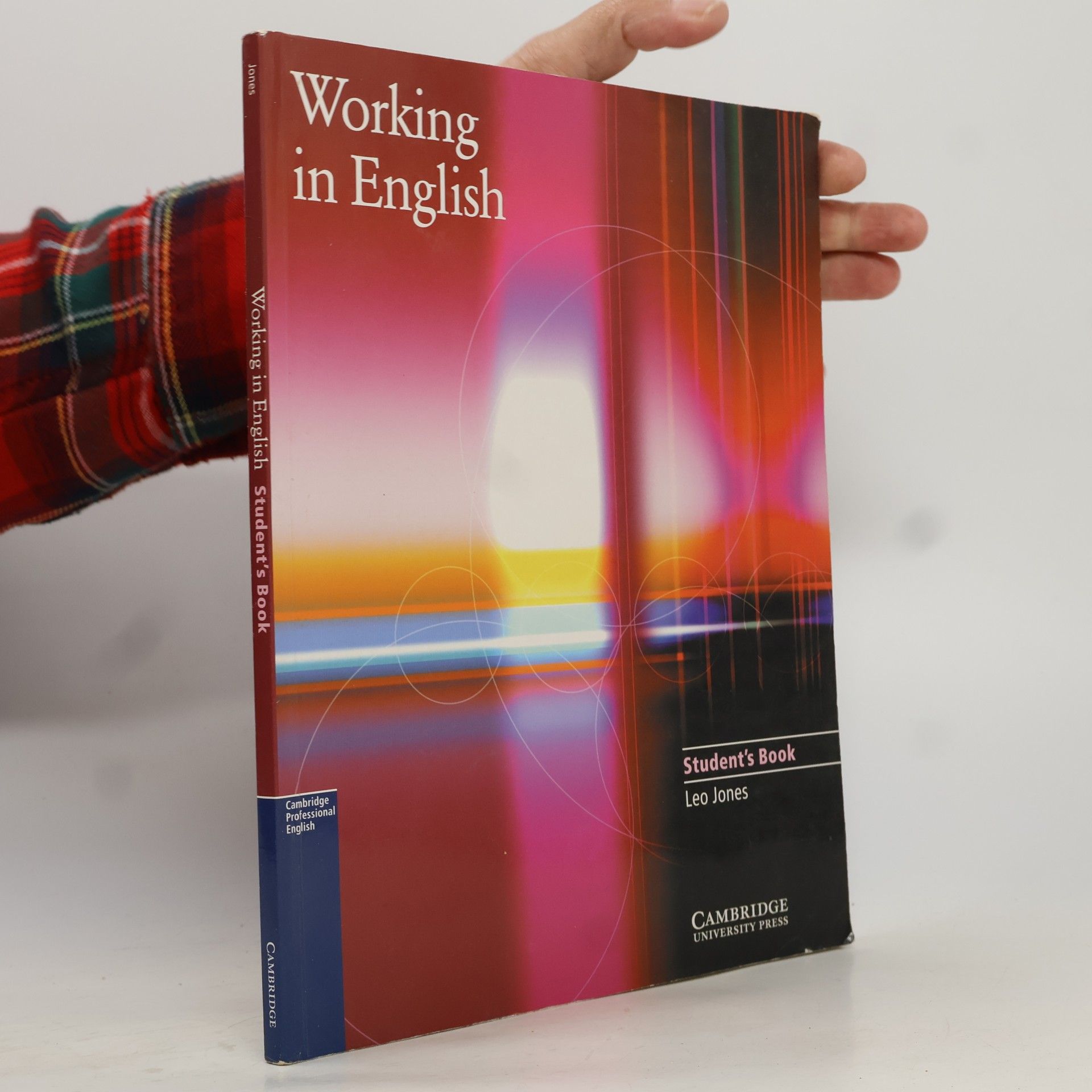 Working in English : student's book