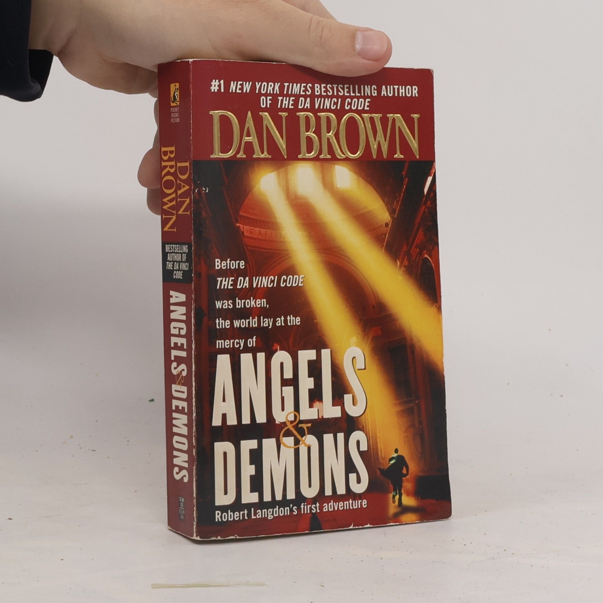 Dan Brown Angels & Demons