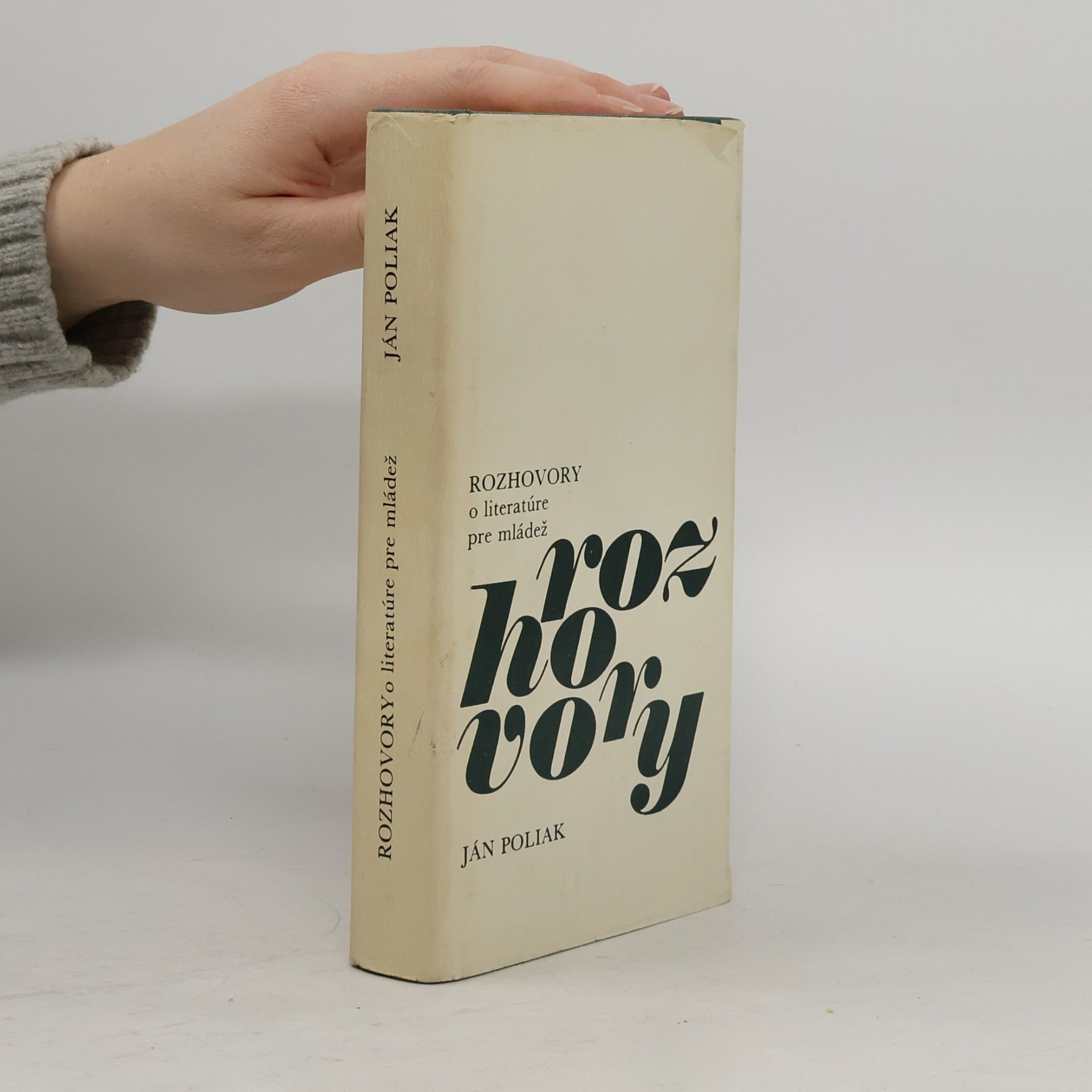 Rozhovory o literatúre pre mládež