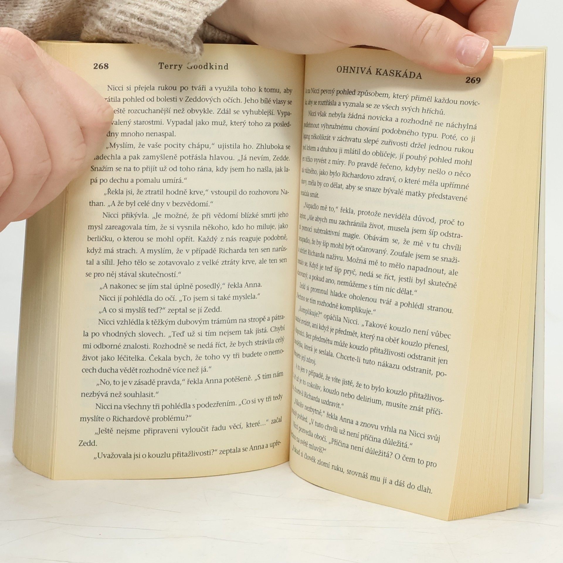 Terry Goodkind Čarodějnický oheň. Ohnivá kaskáda