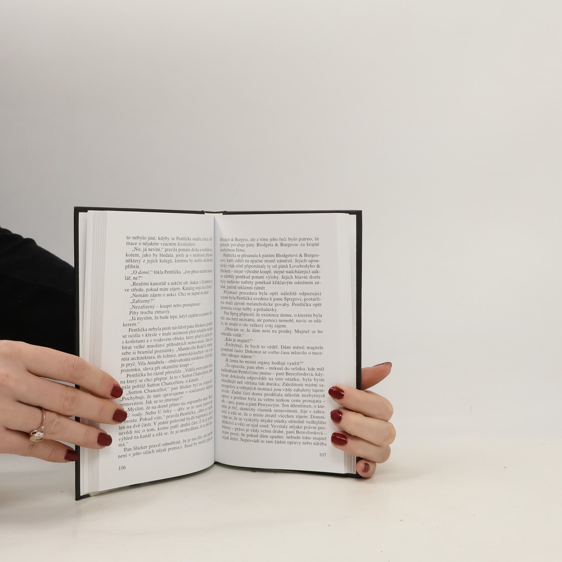 Agatha Christie Dům u kanálu