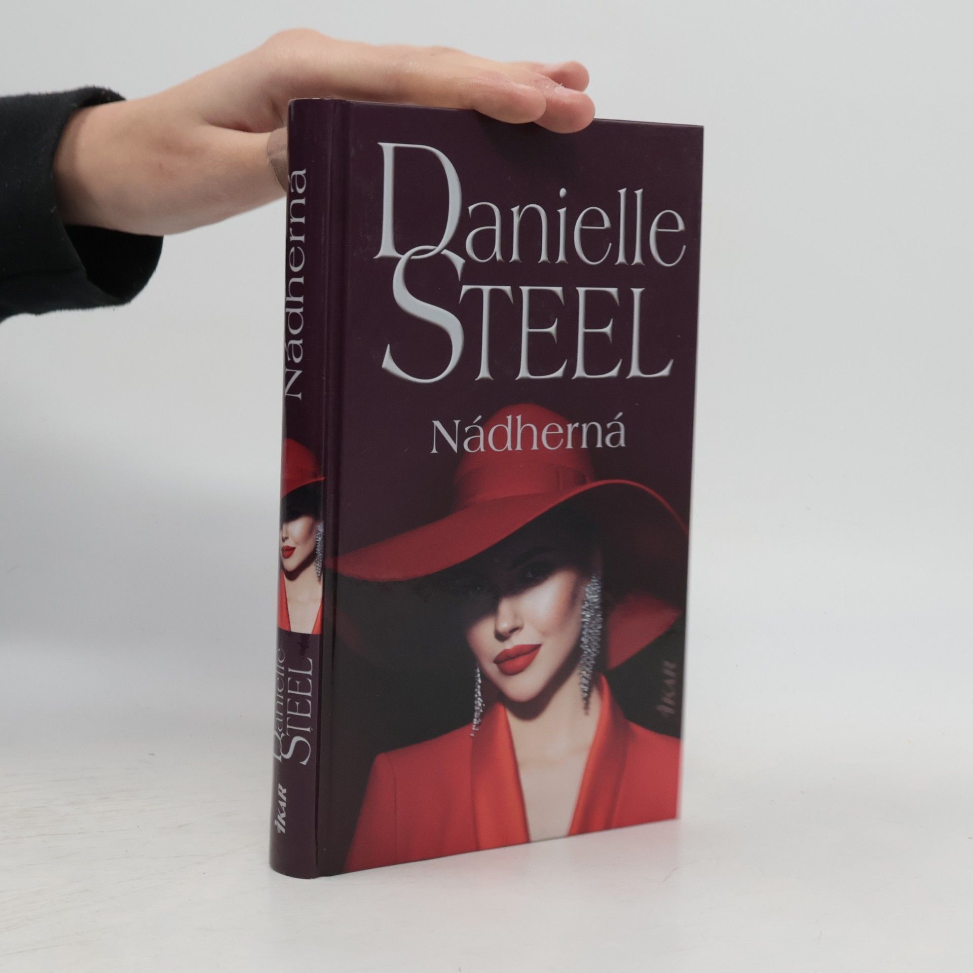 Danielle Steel Nádherná