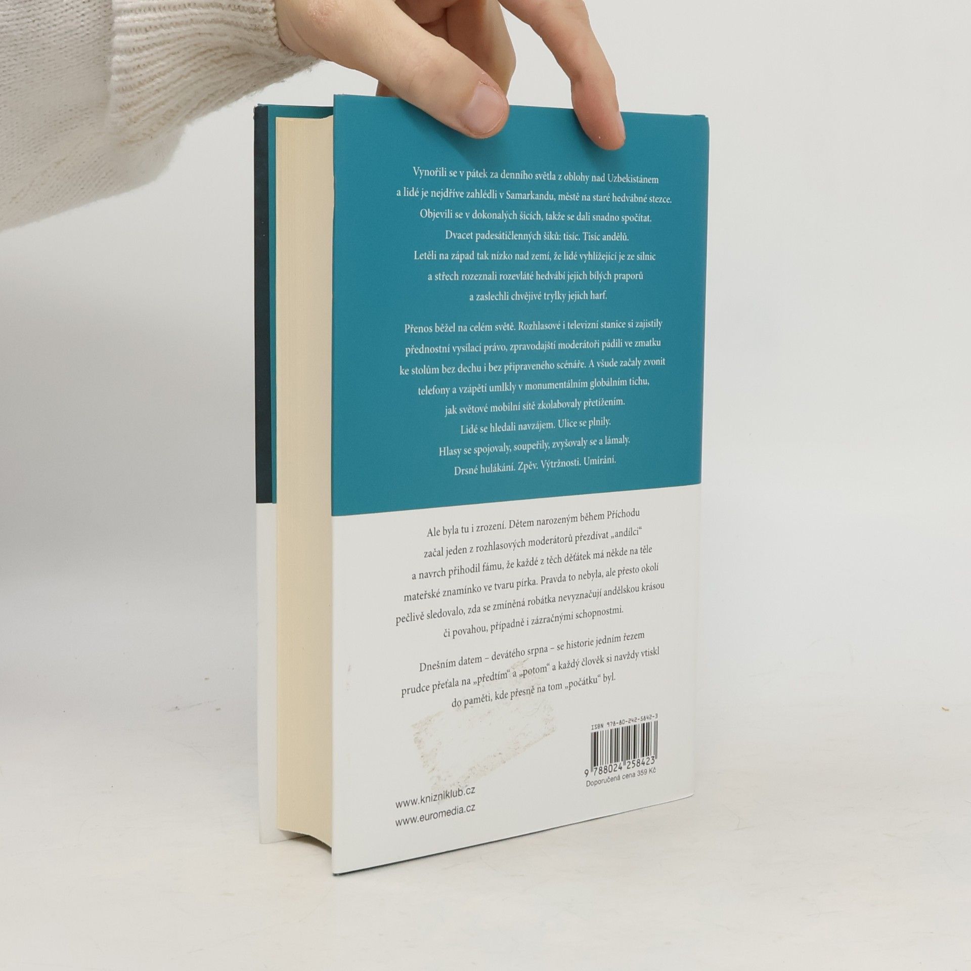 Laini Taylor Sny andělů a chimér