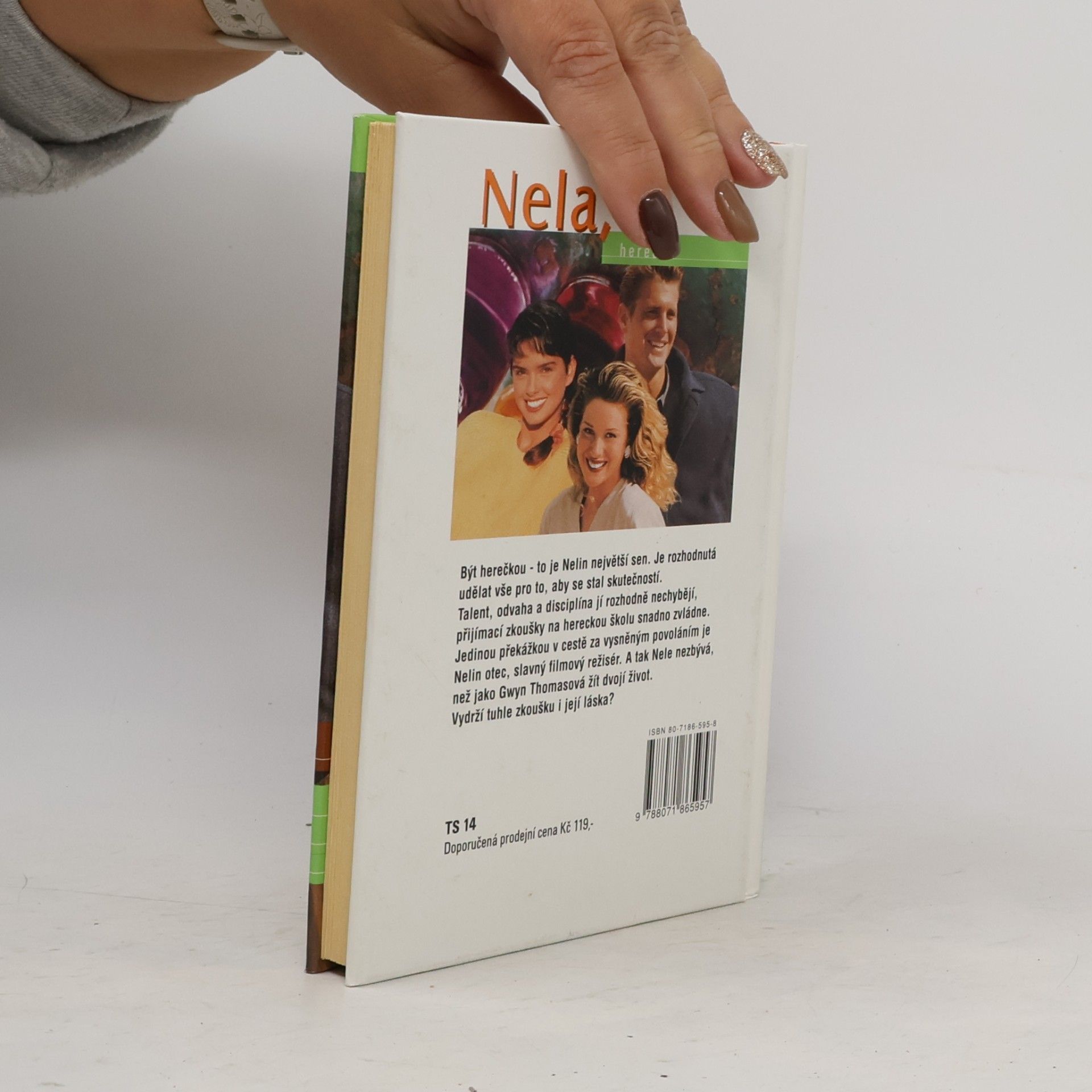 Tina Caspari Nela, 16 - herečka