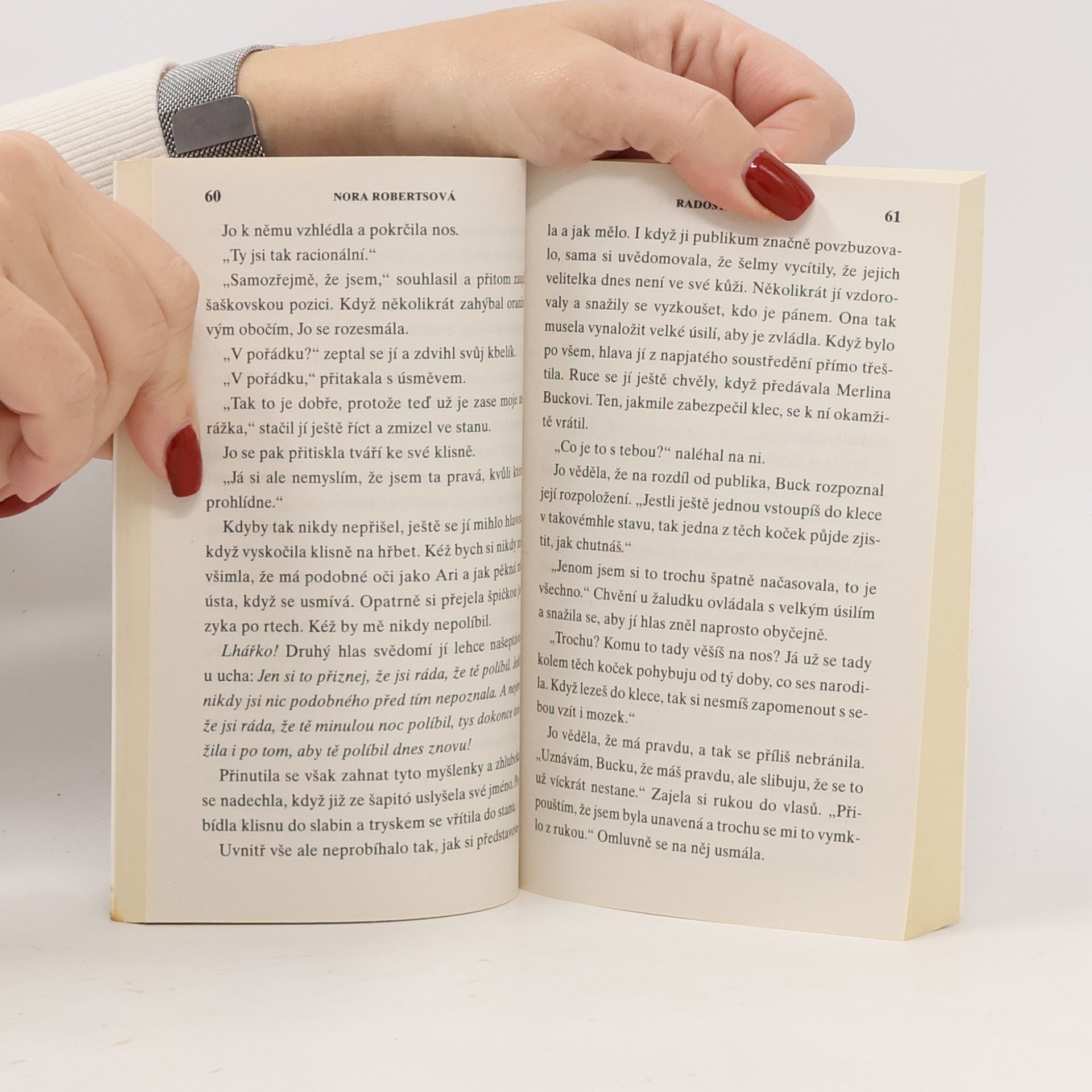 Nora Roberts Radostný život
