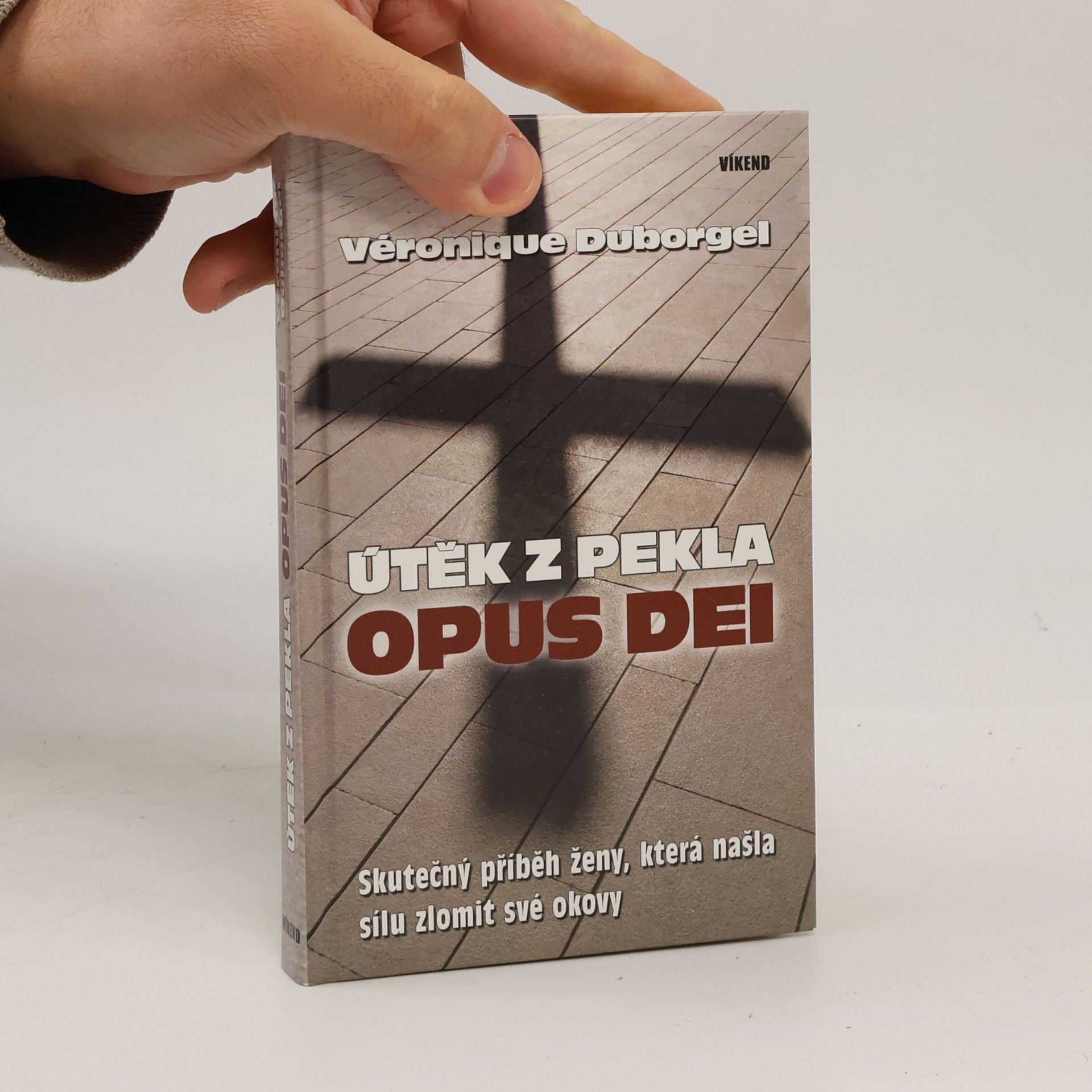Útěk z pekla Opus Dei. Skutečný příběh ženy, která našla sílu zlomit své okovy