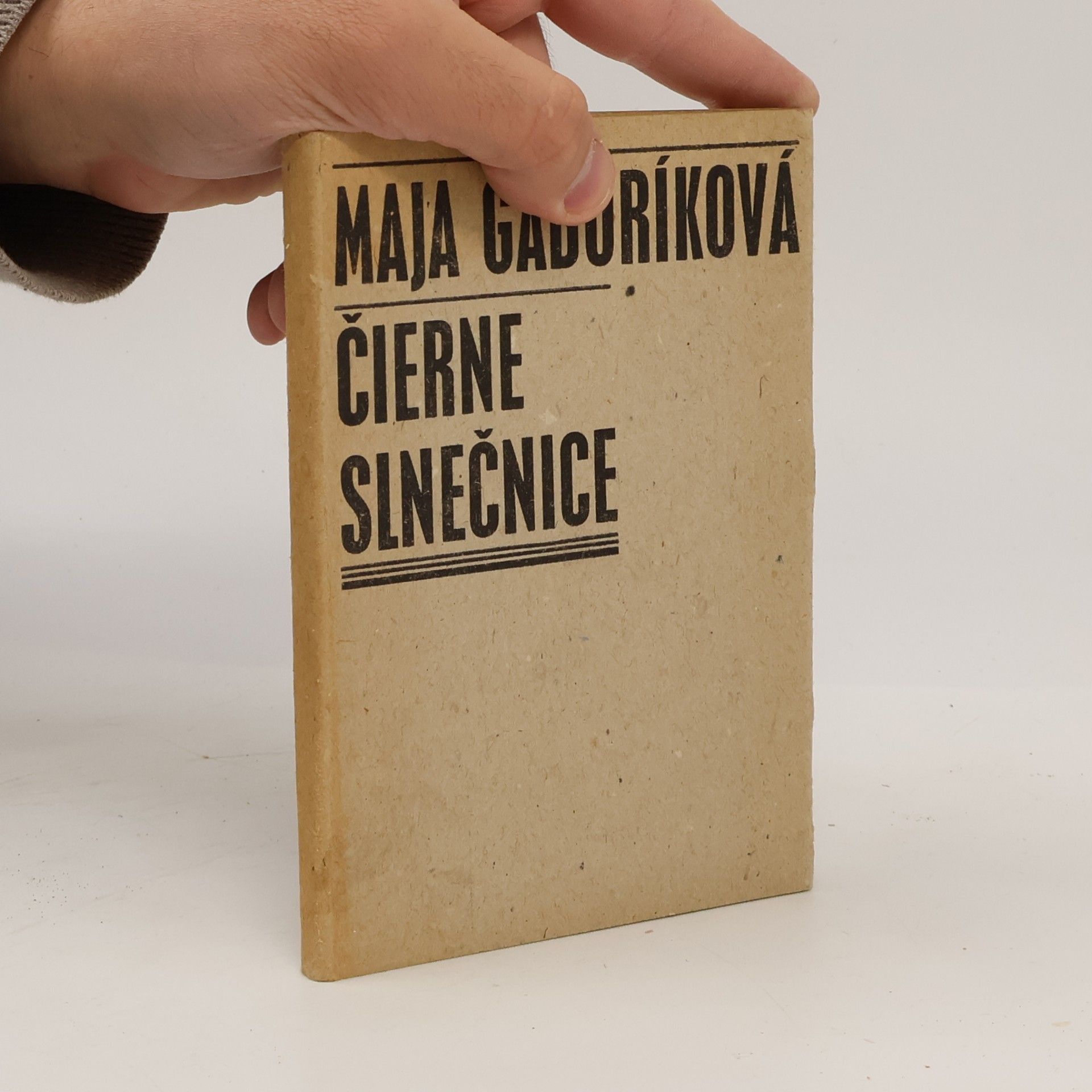 Maja Gaduríková Čierne slnčenice