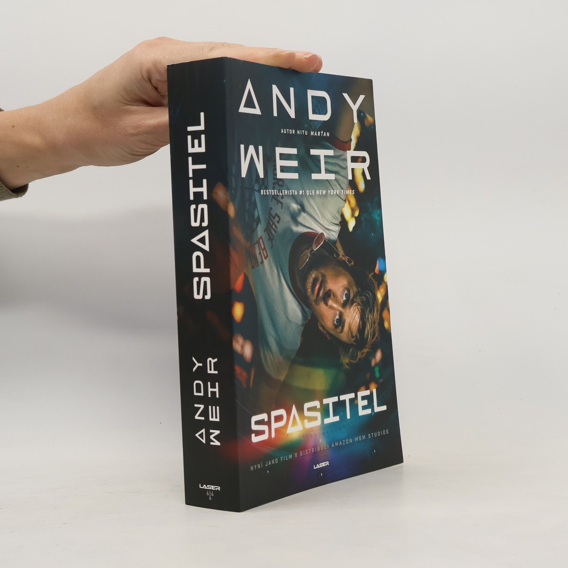 Andy Weir Spasitel