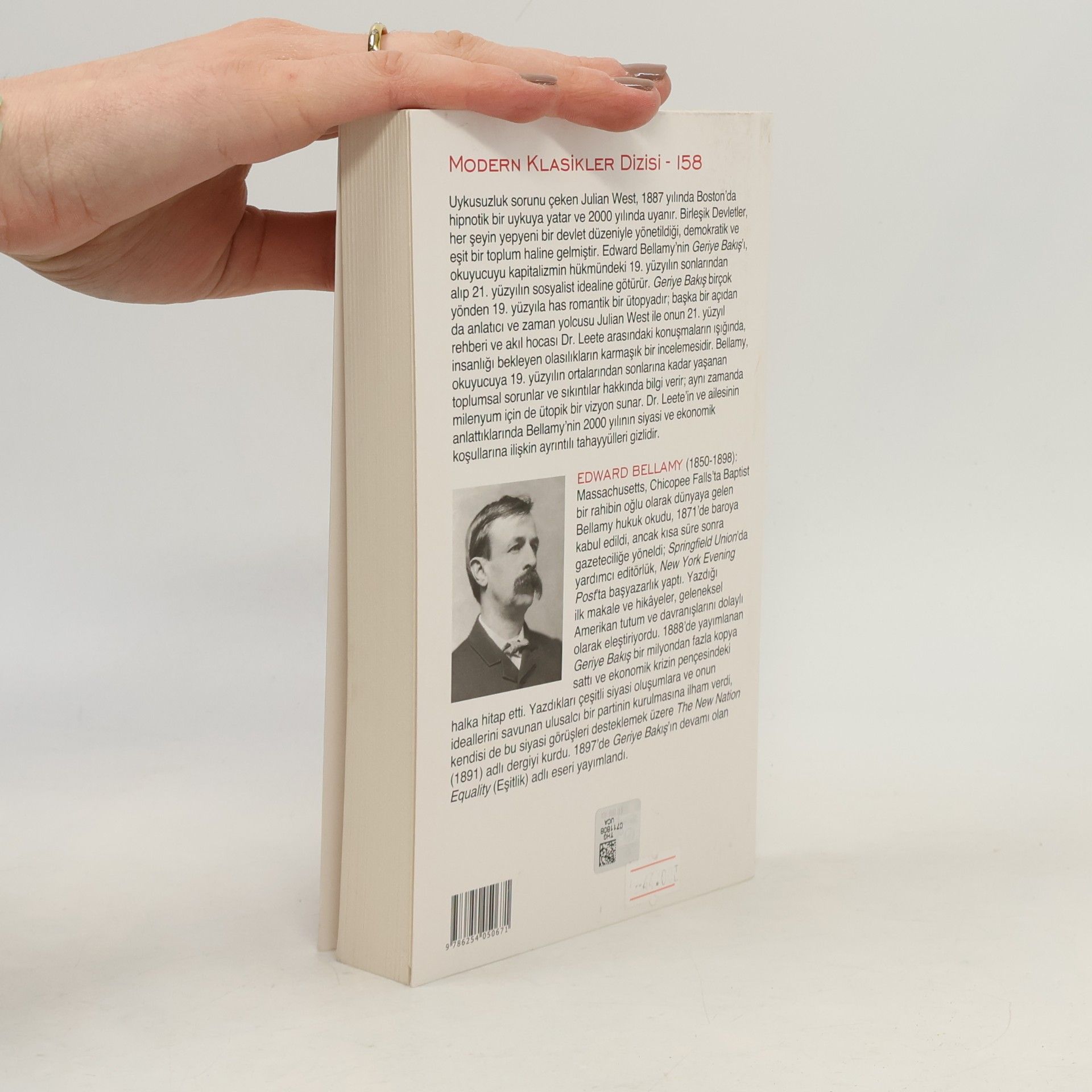Edward Bellamy Modern Klasikler Dizisi - 158: Geriye Bakış 2000'den 1887'ye - 3. Basım