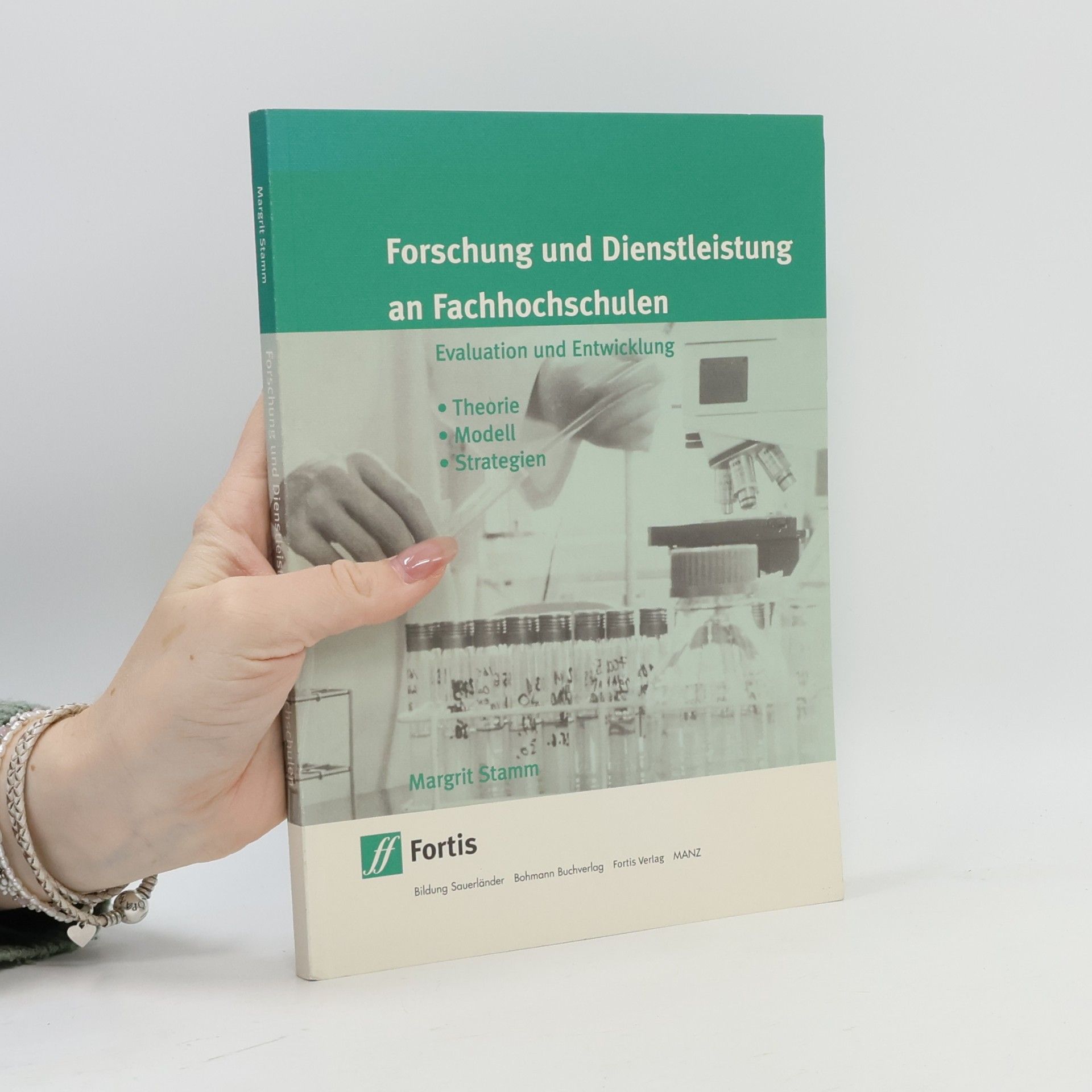 Forschung und Dienstleistung an Fachhochschulen - Evaluation und Entwicklung