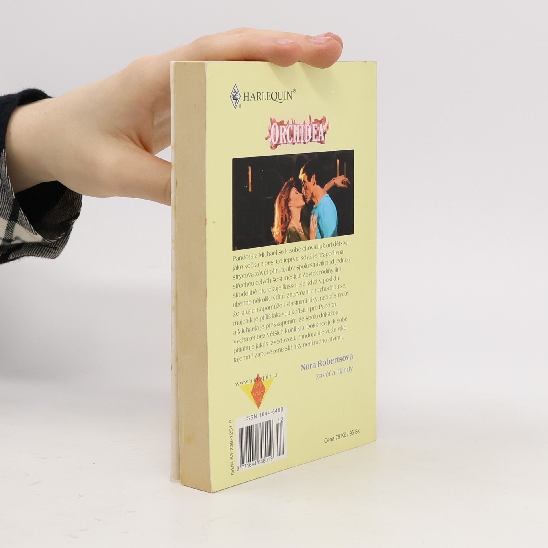 Nora Roberts Závěť a úklady