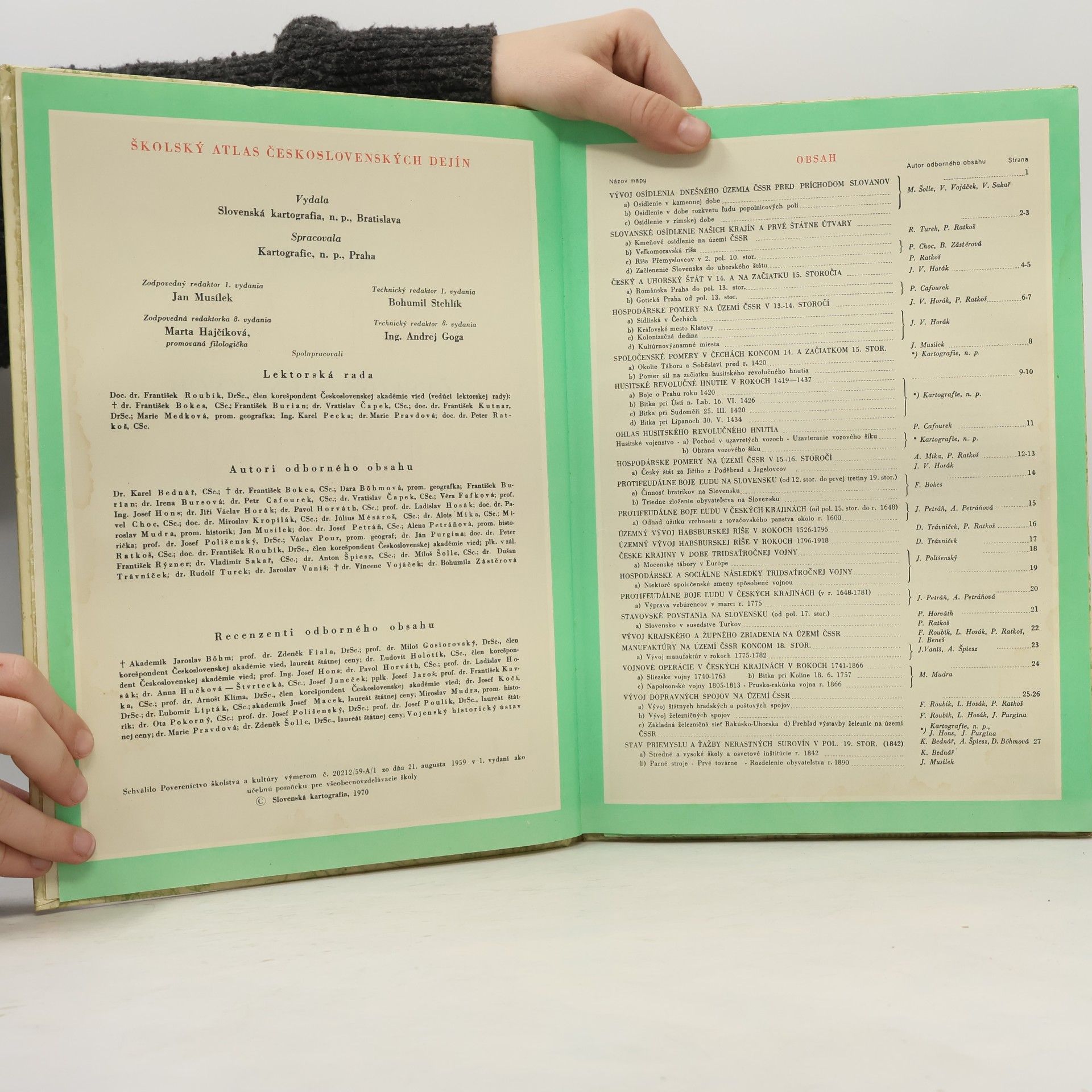 Collectif d'auteurs Školní atlas československých dějin