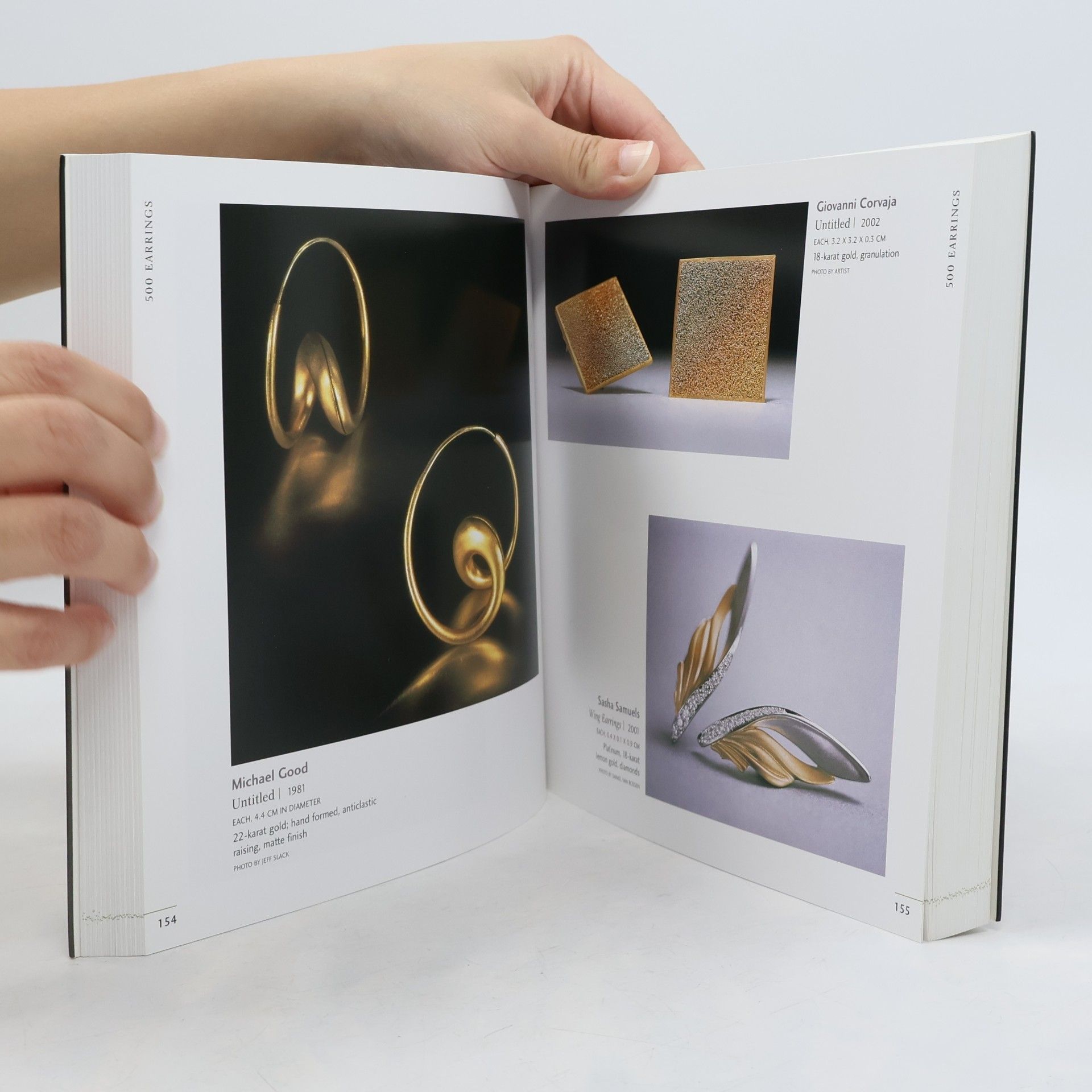 Marthe Le Van 500 earrings. New Directions in Contemporary Jewelry