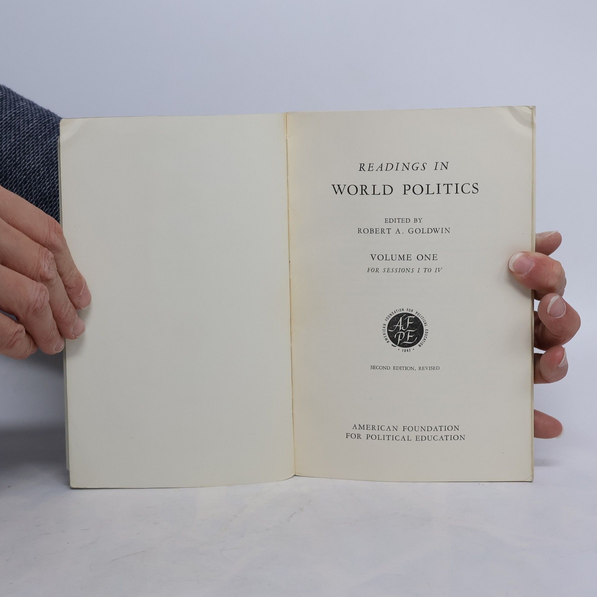 Various authors Readings in World Politics I.-III.