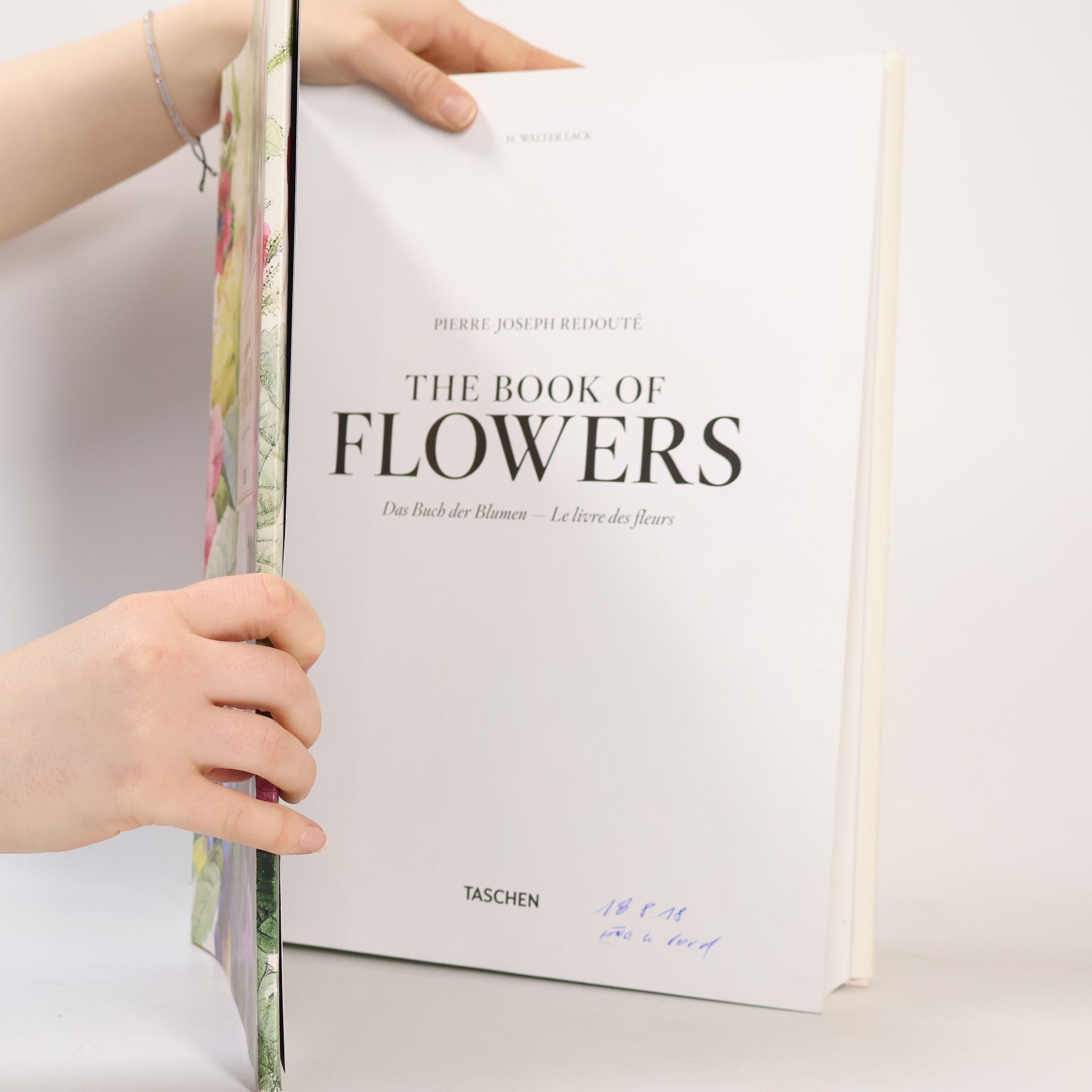 Pierre Joseph Redouté The book of flowers