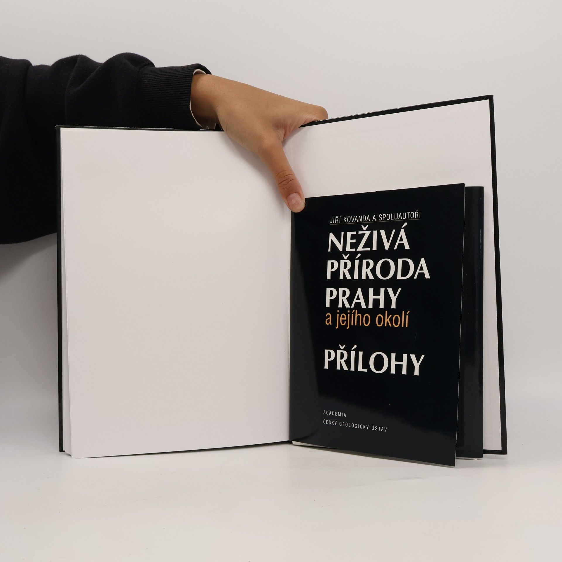 Jiří Kovanda Neživá příroda Prahy a jejího okolí