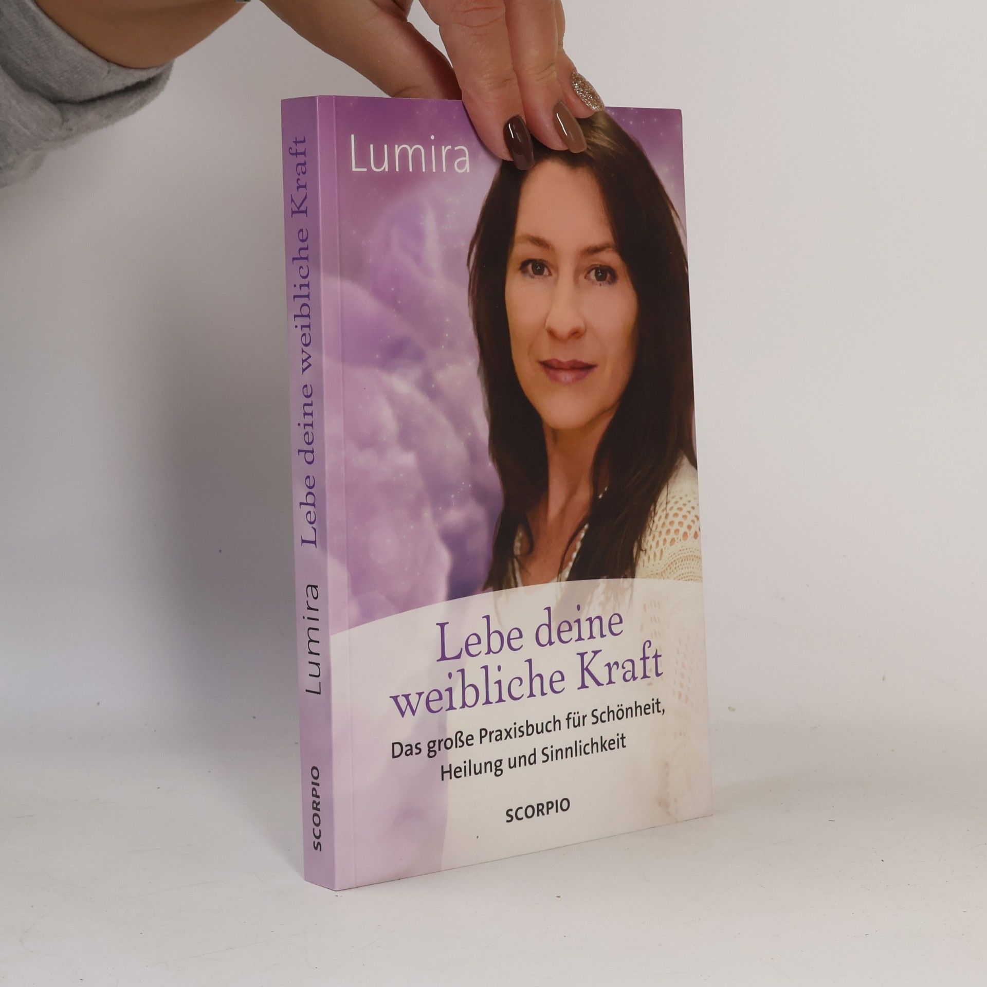 Lebe deine weibliche Kraft