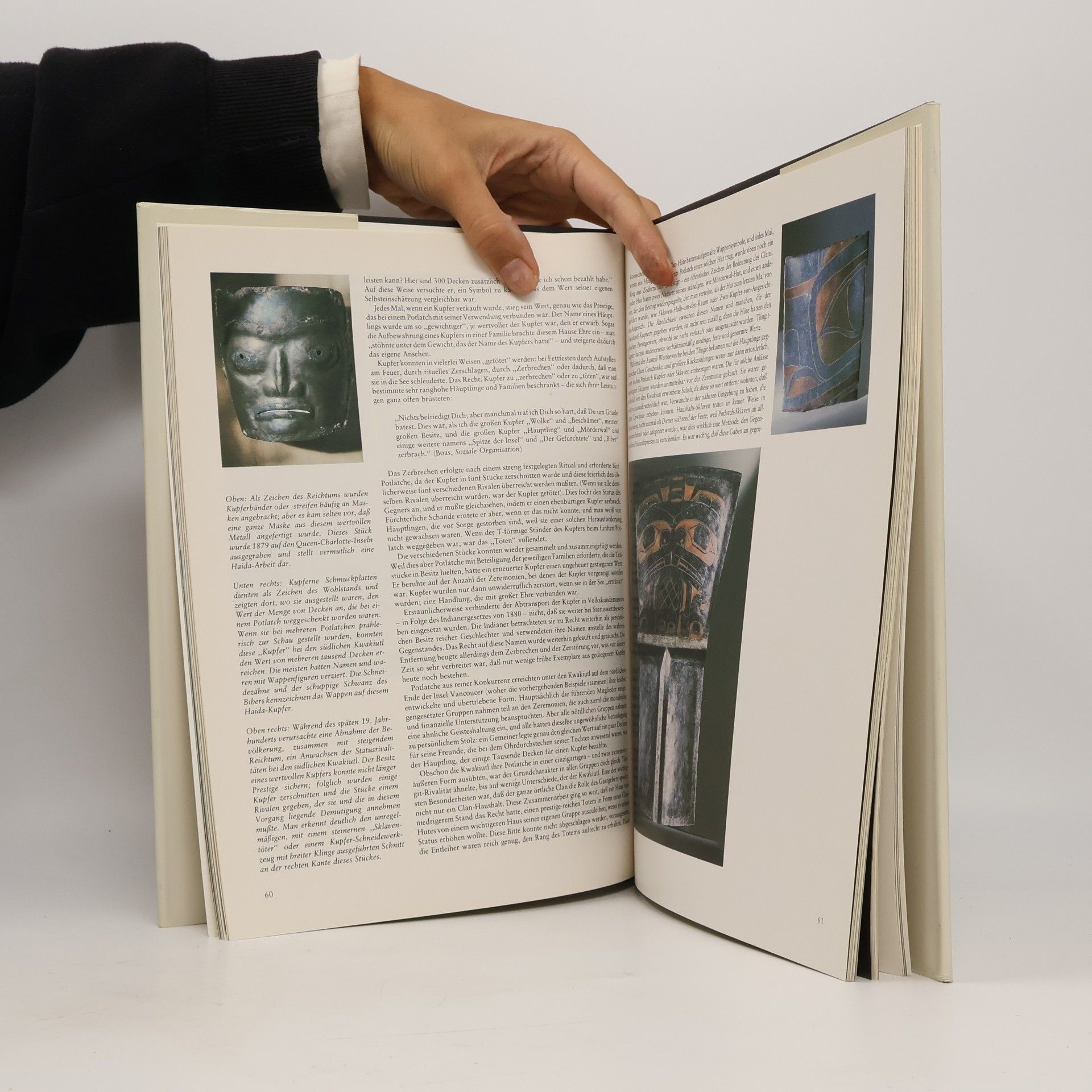 Norman Bancroft-Hunt Totempfahl und Maskentanz