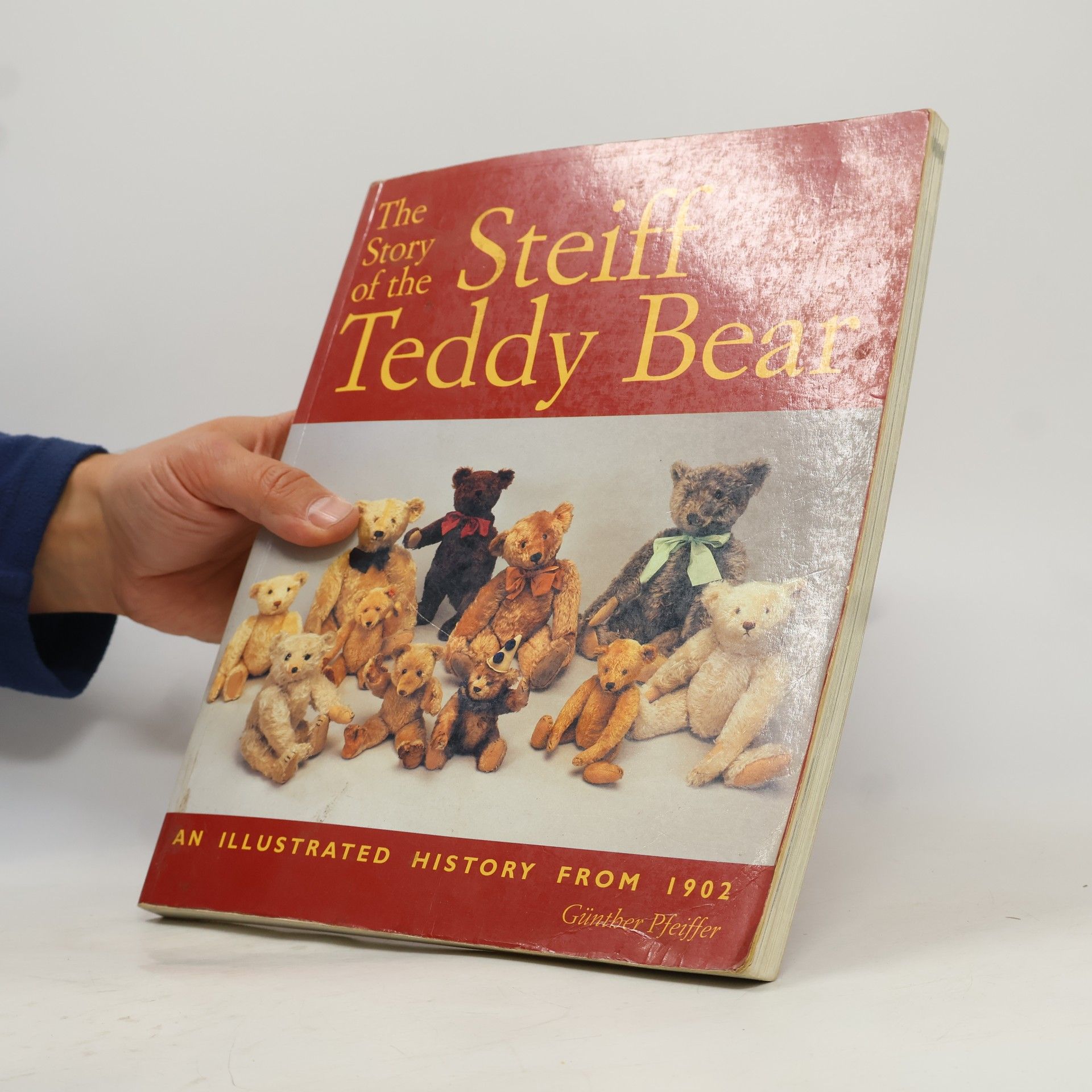 Günther Pfeiffer The Story of the Steiff Teddy Bear