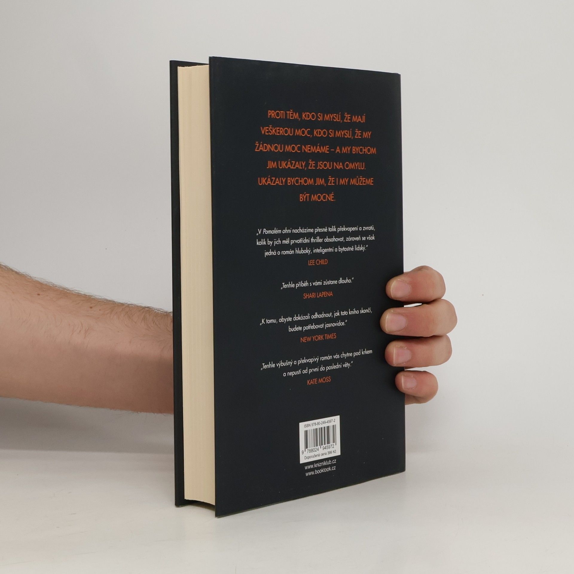 Paula Hawkins Pomalu hořící oheň
